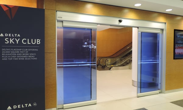 Delta Sky Club (Concourse B)
