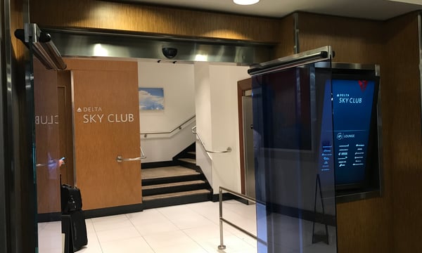 Delta Sky Club (Gate A17)