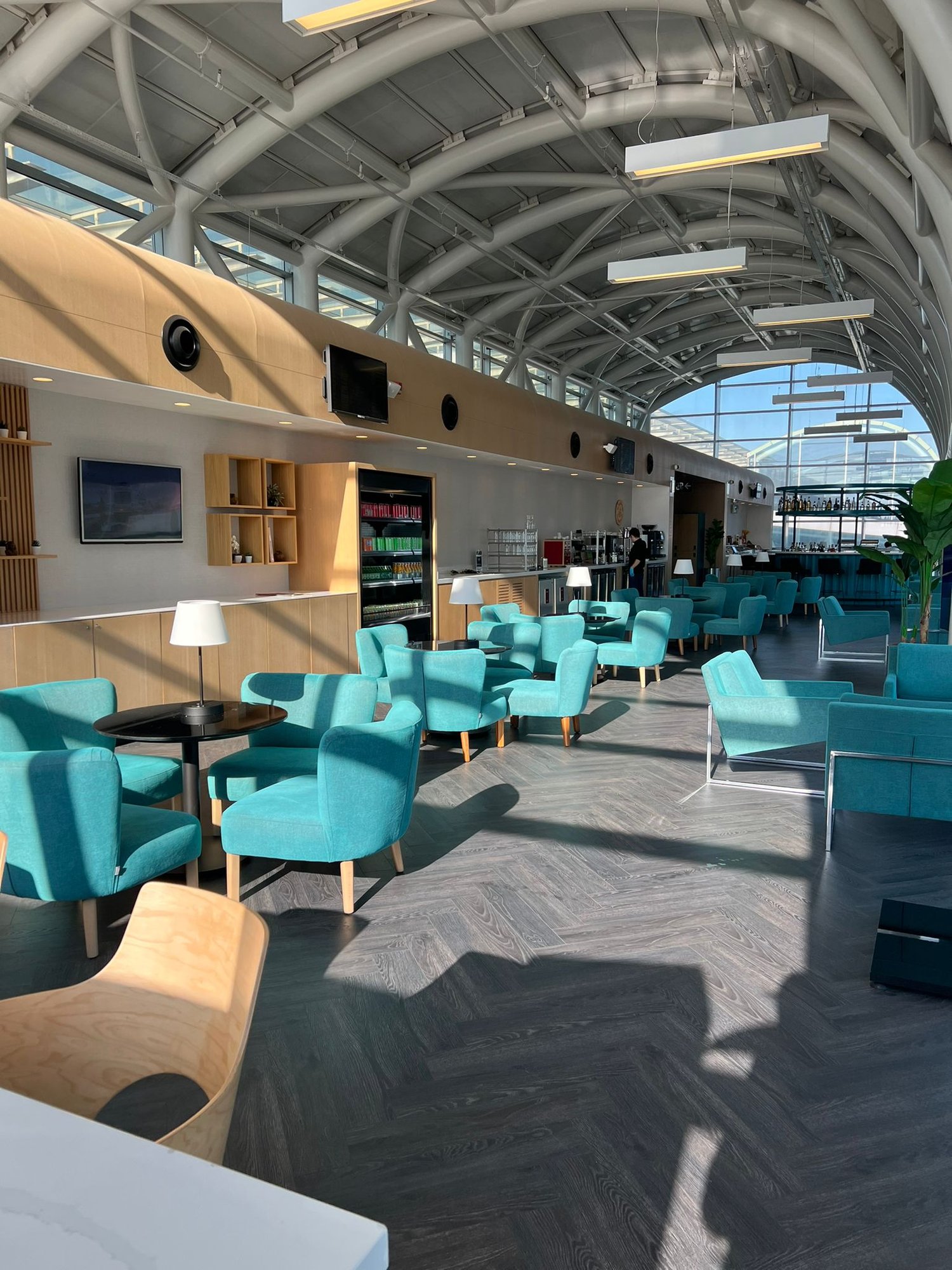 #2 of 2 images of Primeclass Lounge