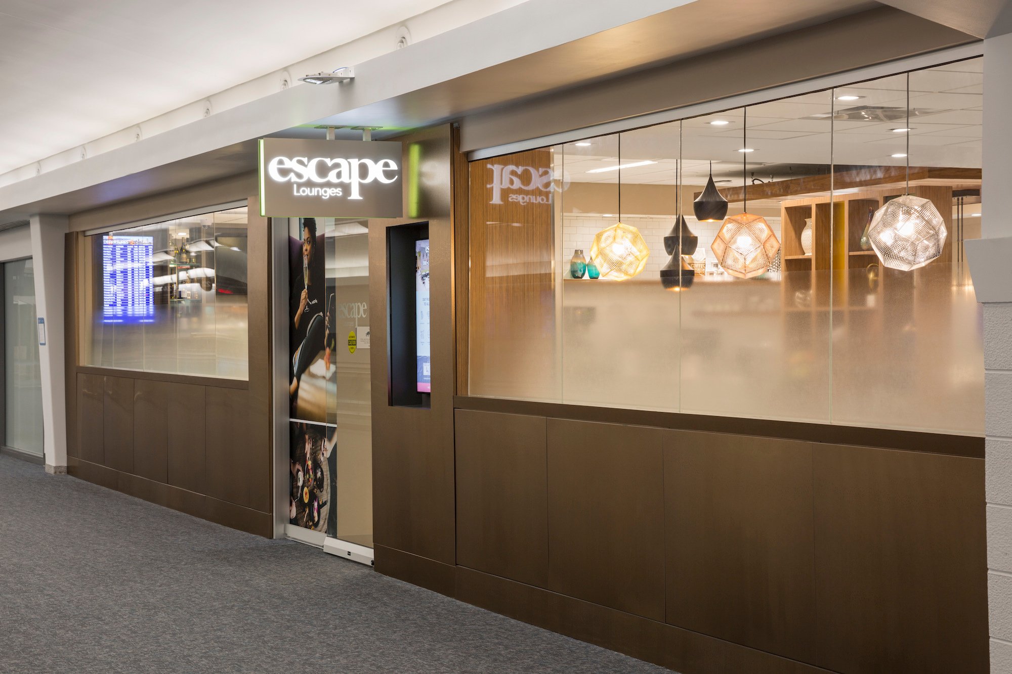 #5 of 5 images of Escape Lounges