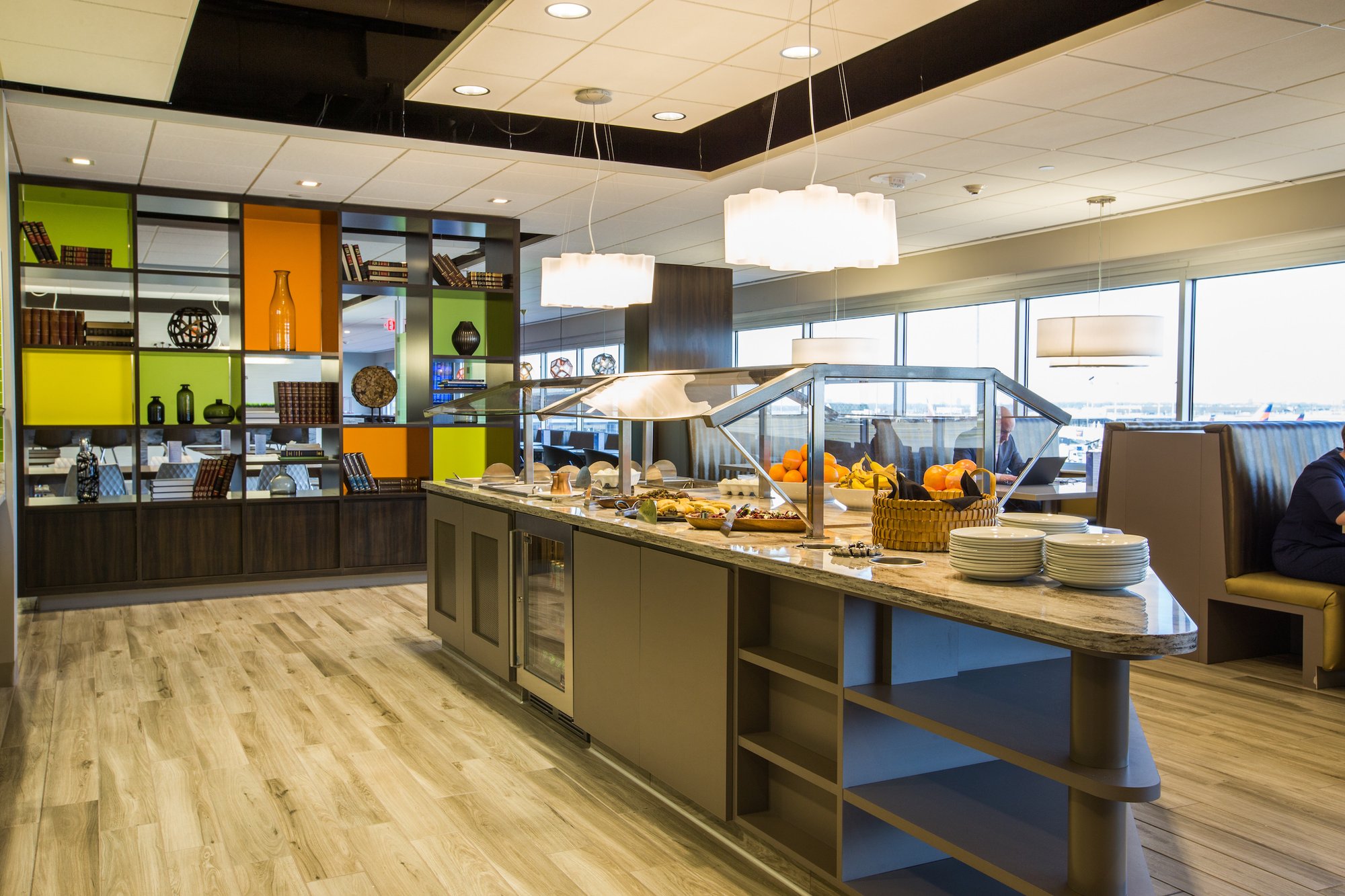 #2 of 5 images of Escape Lounge