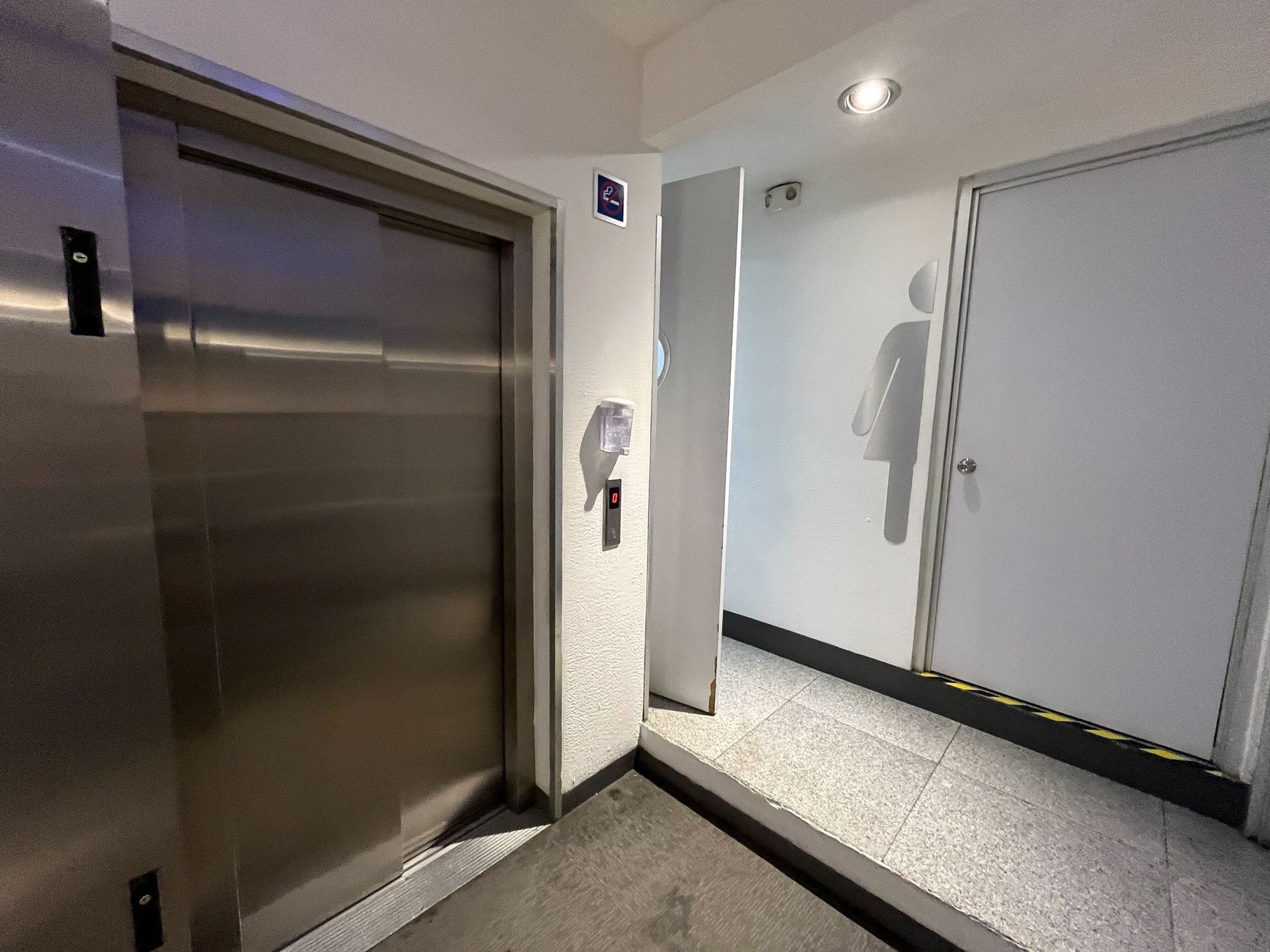 #3 of 5 images of The Lounge Mexico by Global Lounge Network