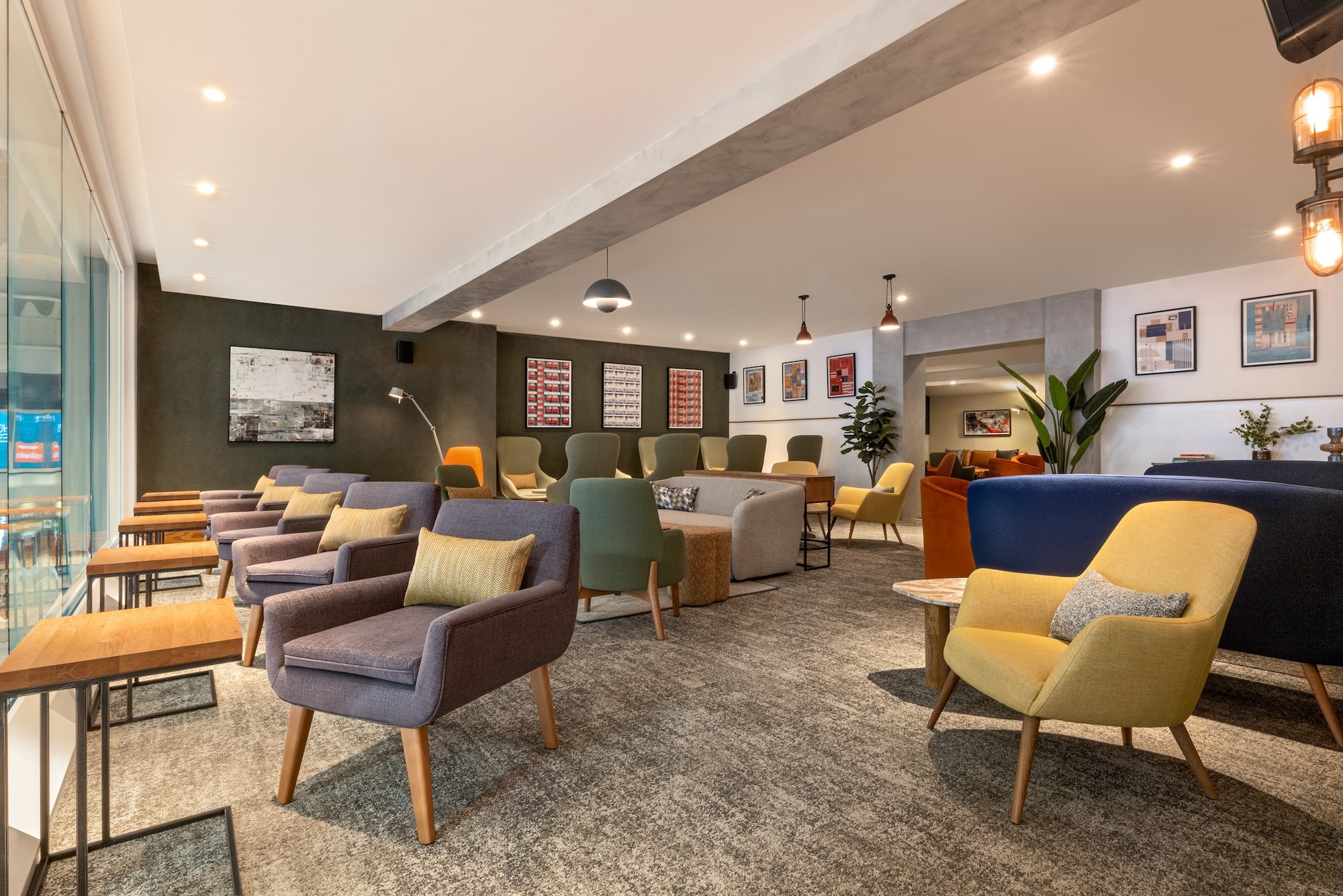 #2 of 2 images of My Lounge