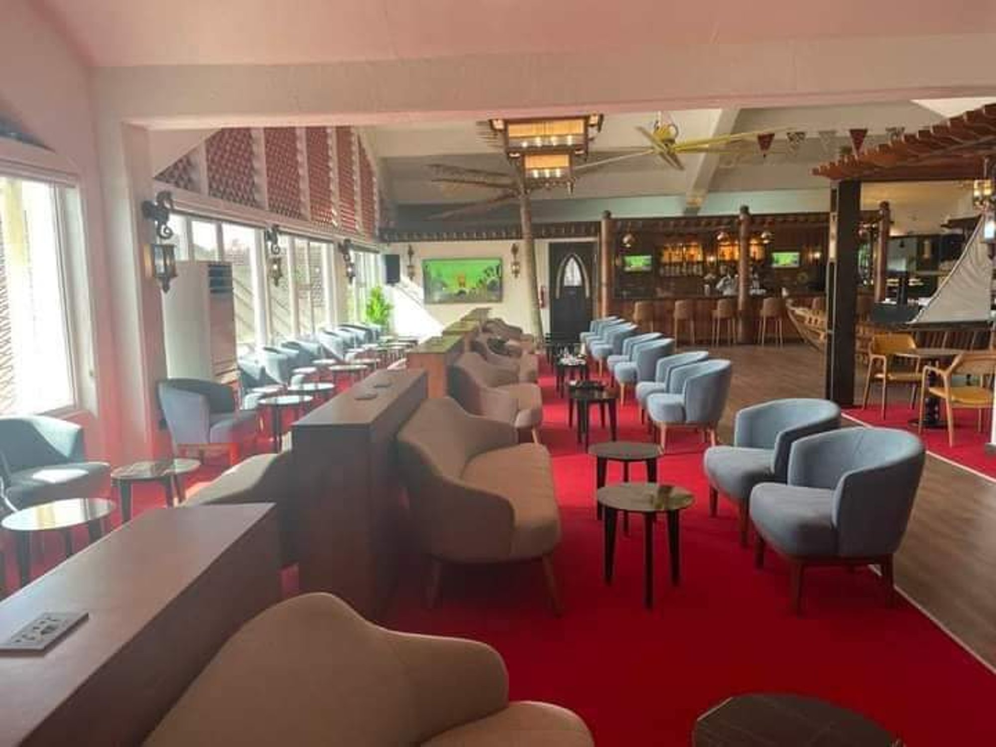 #3 of 3 images of Bosphorus Lounge