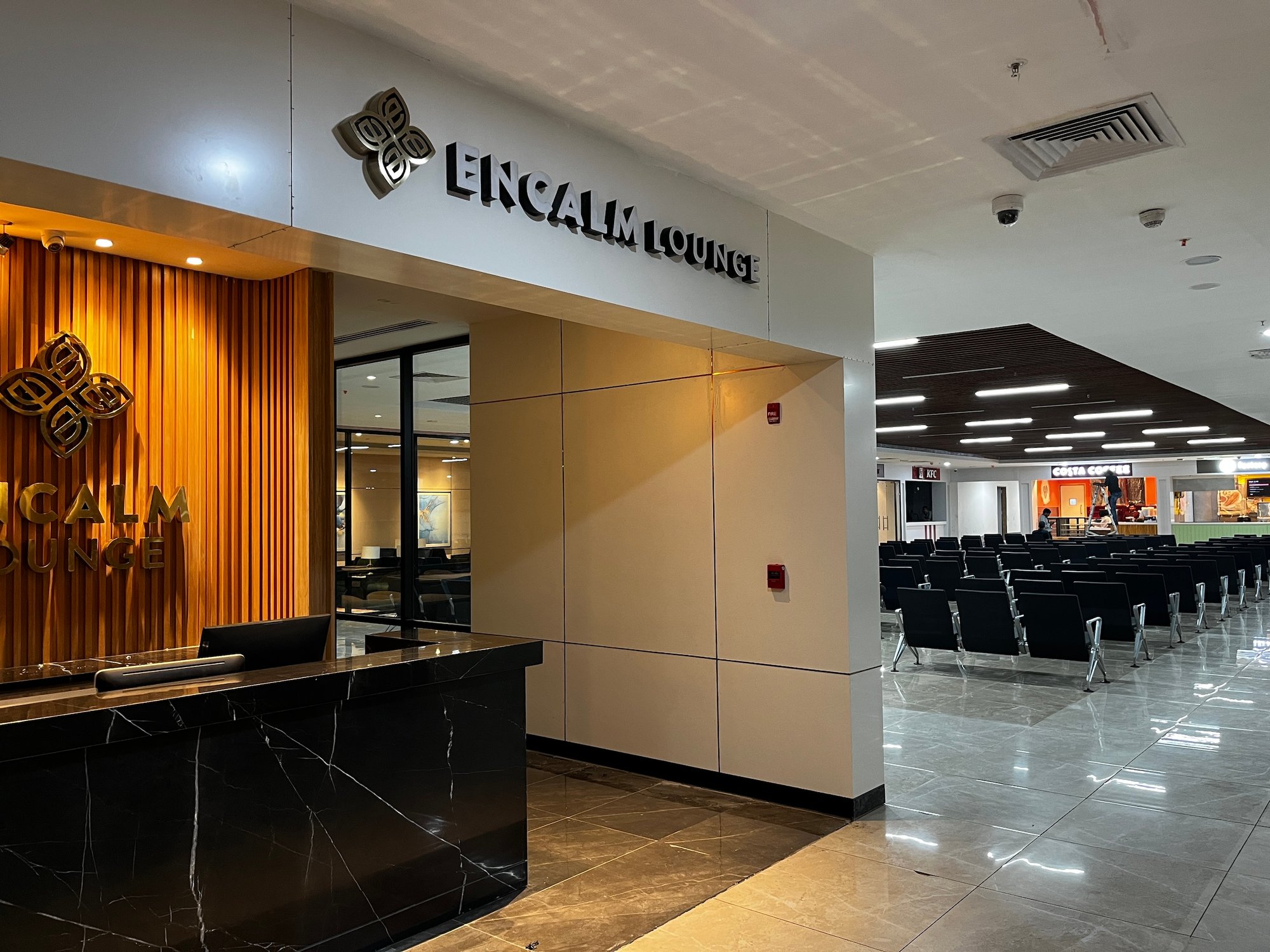 #5 of 5 images of Encalm Lounge