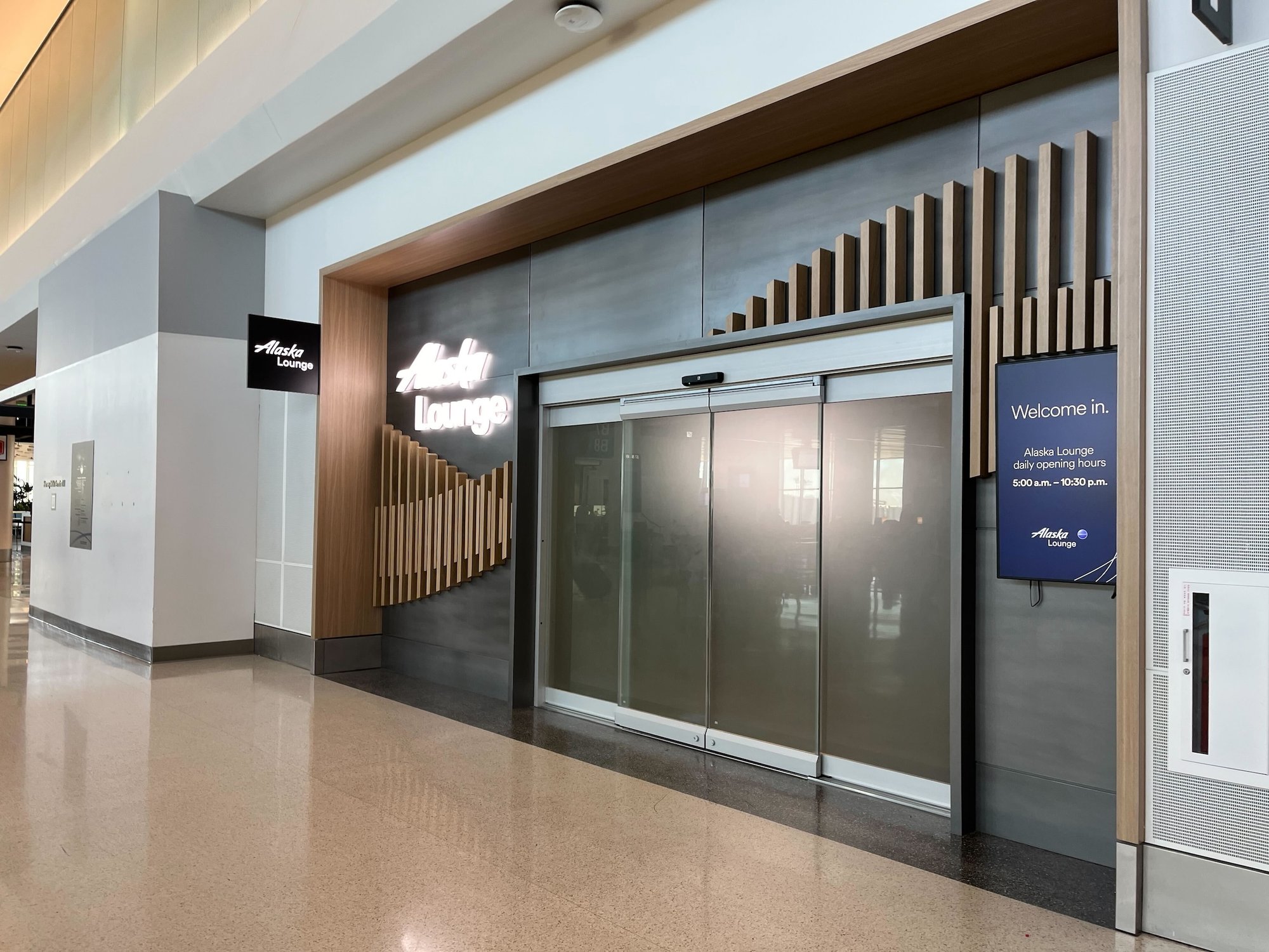 #1 of 1 images of Alaska Airlines Alaska Lounge (Additional Fee Applies)