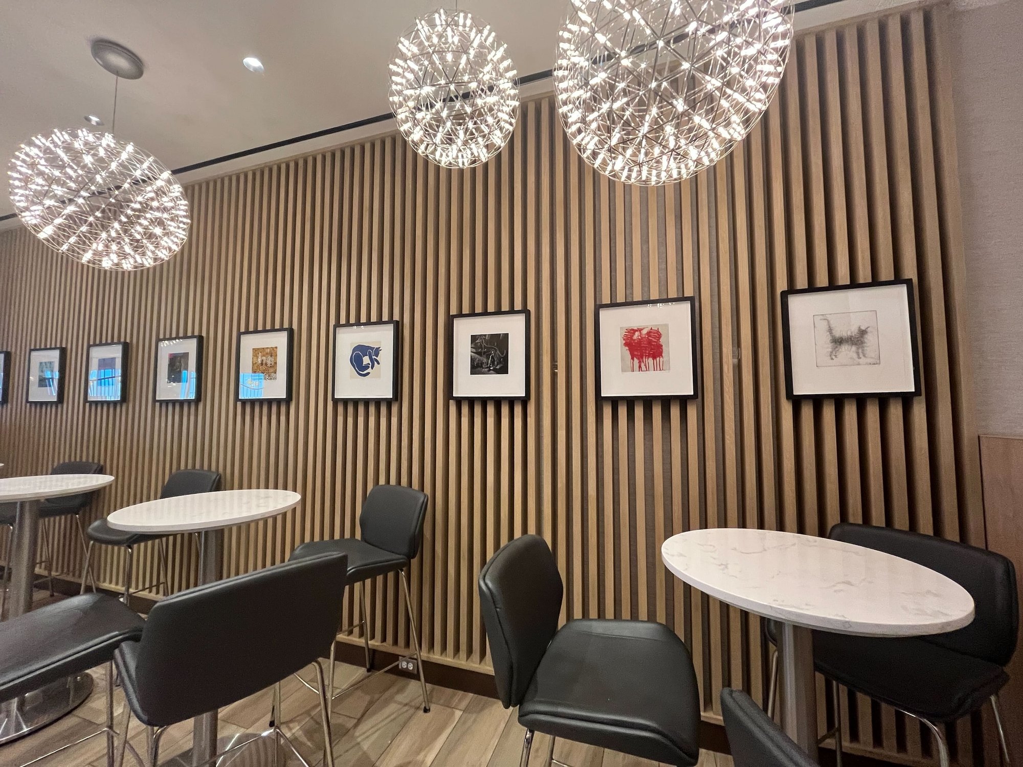 #2 of 5 images of Delta Sky Club