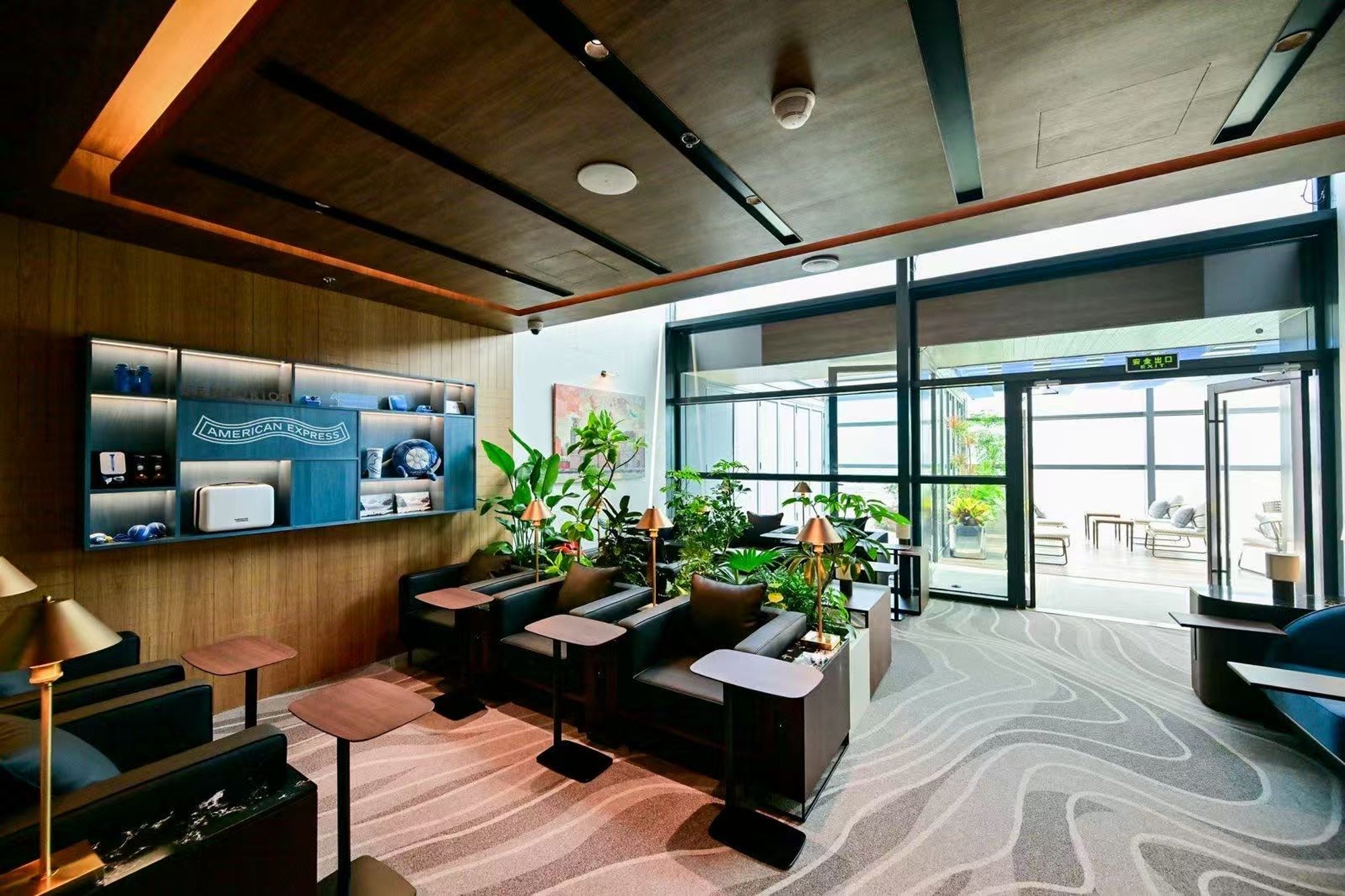 #3 of 5 images of American Express Lounge