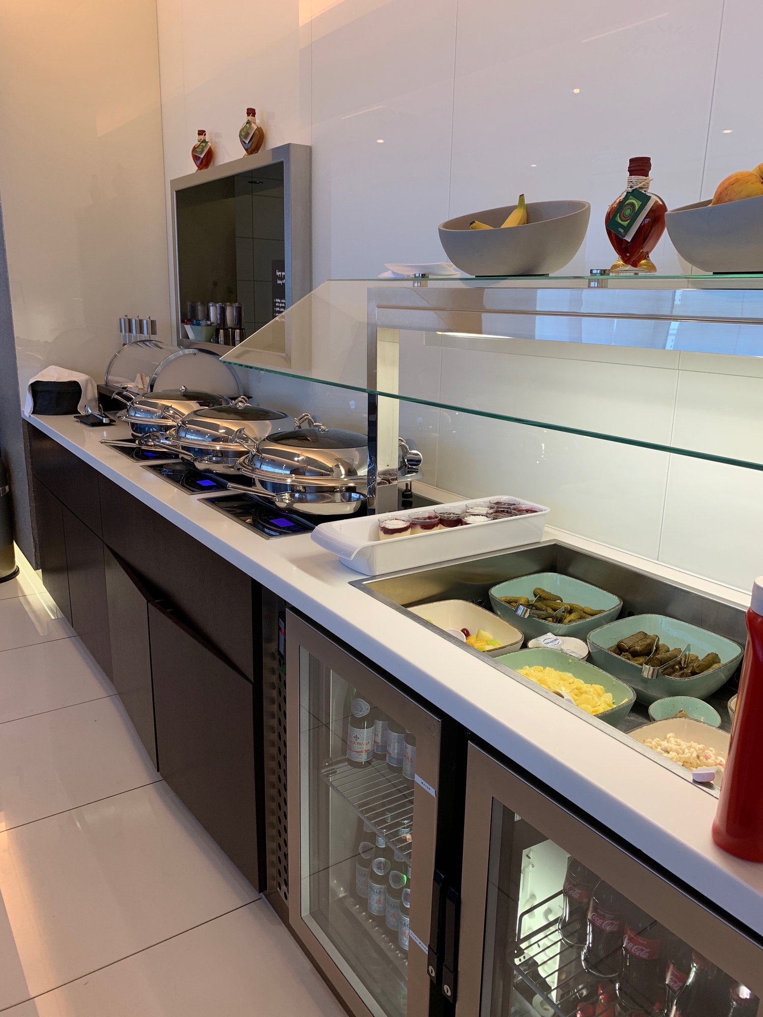 #2 of 5 images of Priority Lounge