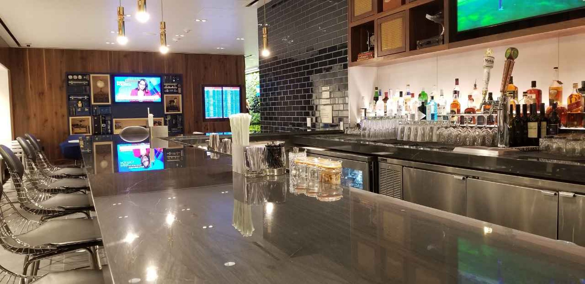 #5 of 5 images of The Centurion Lounge