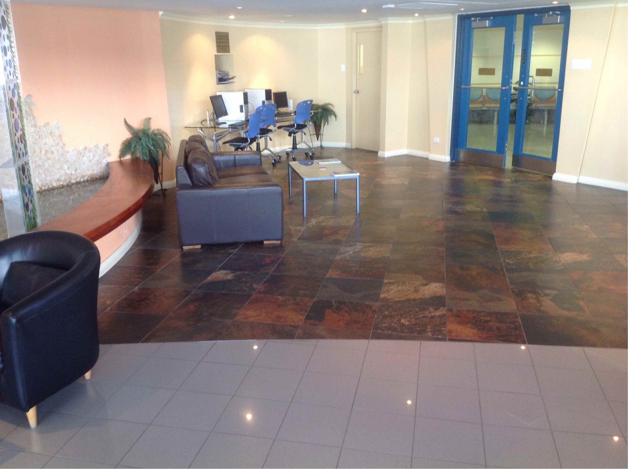#4 of 5 images of Airlines Executive Lounge (Temporarily Closed)