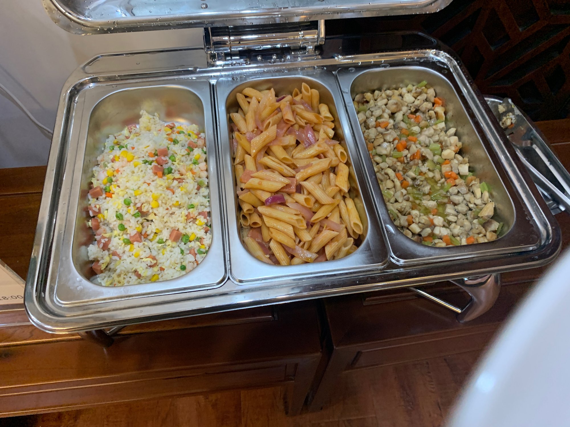 #5 of 5 images of No. 5 VIP Lounge