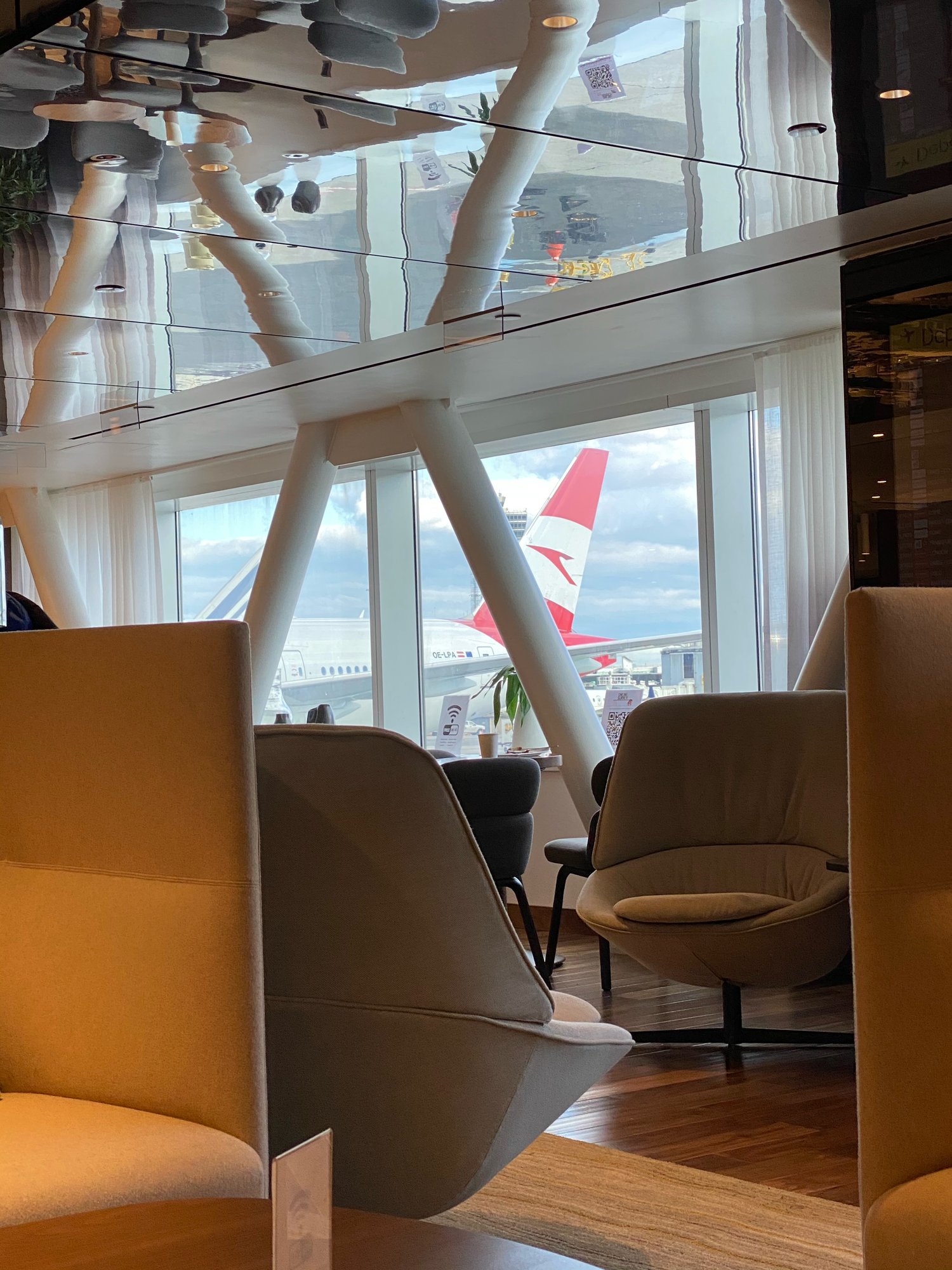 #4 of 5 images of Primeclass Lounge (Temporarily Closed)