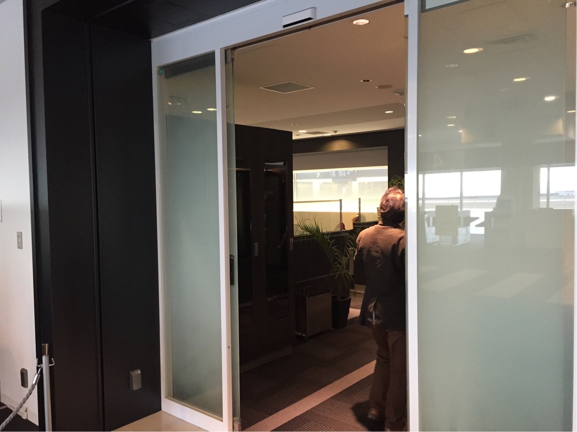 #1 of 5 images of ラウンジ神戸