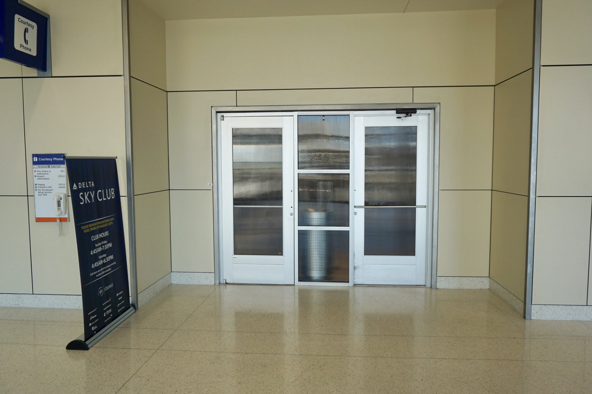 #4 of 5 images of Delta Sky Club