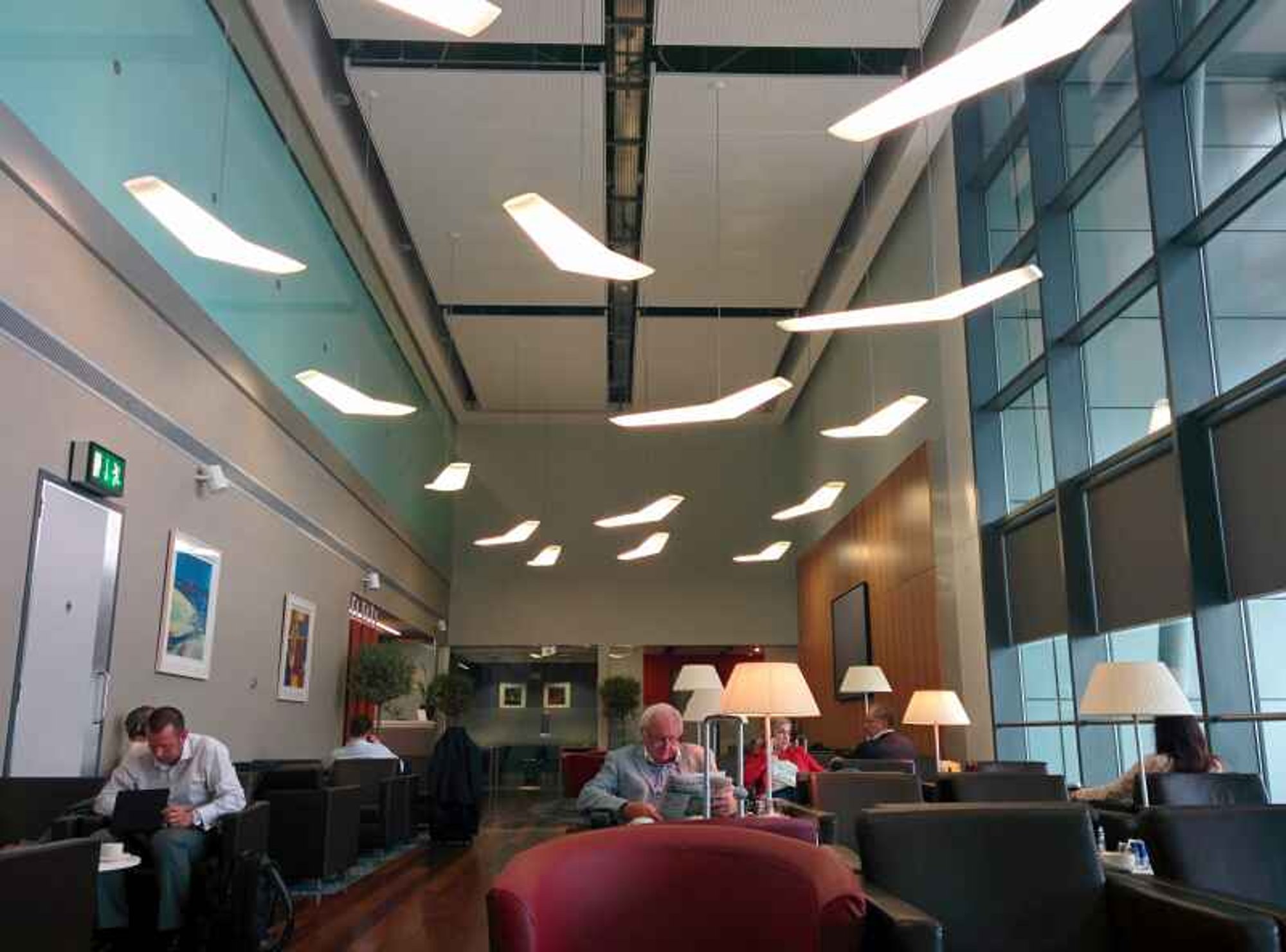#3 of 5 images of T2 Lounge (Temporarily Closed)