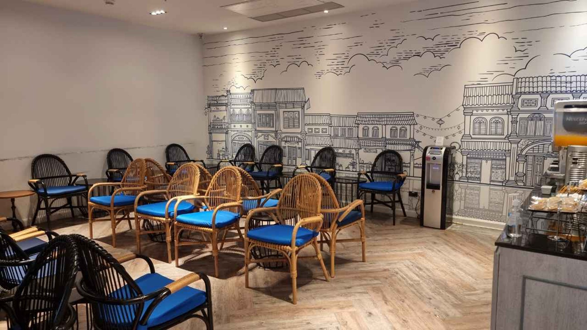 #1 of 5 images of Bangkok Airways Blue Ribbon Lounge