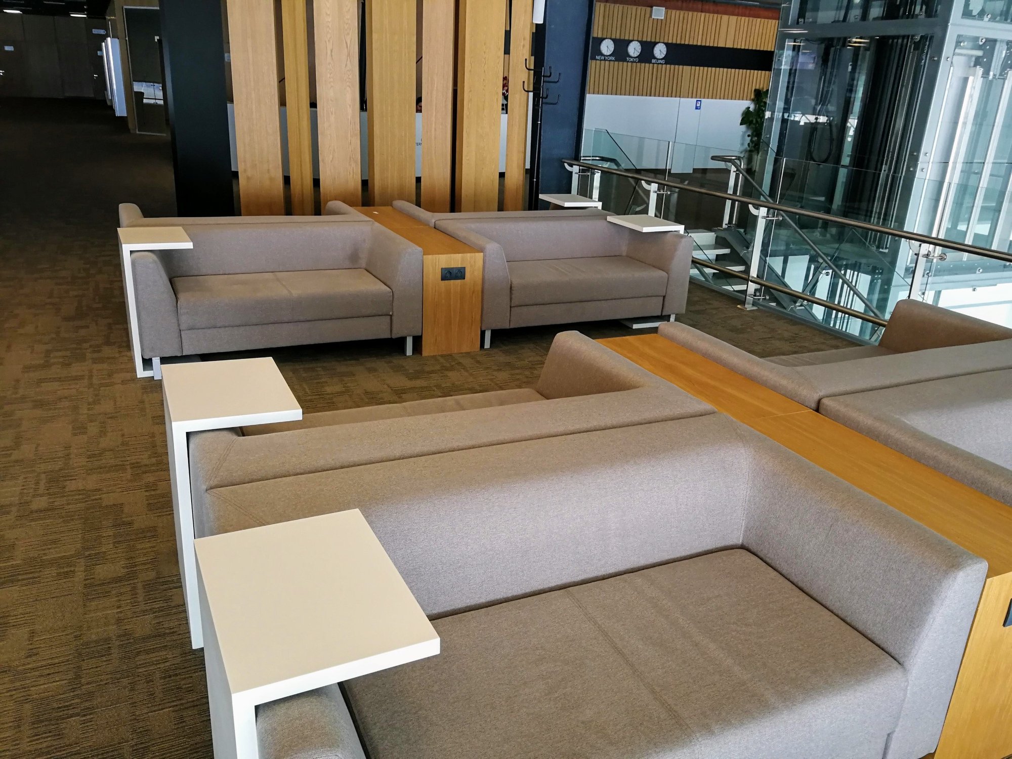 #1 of 5 images of Business Lounge (International)