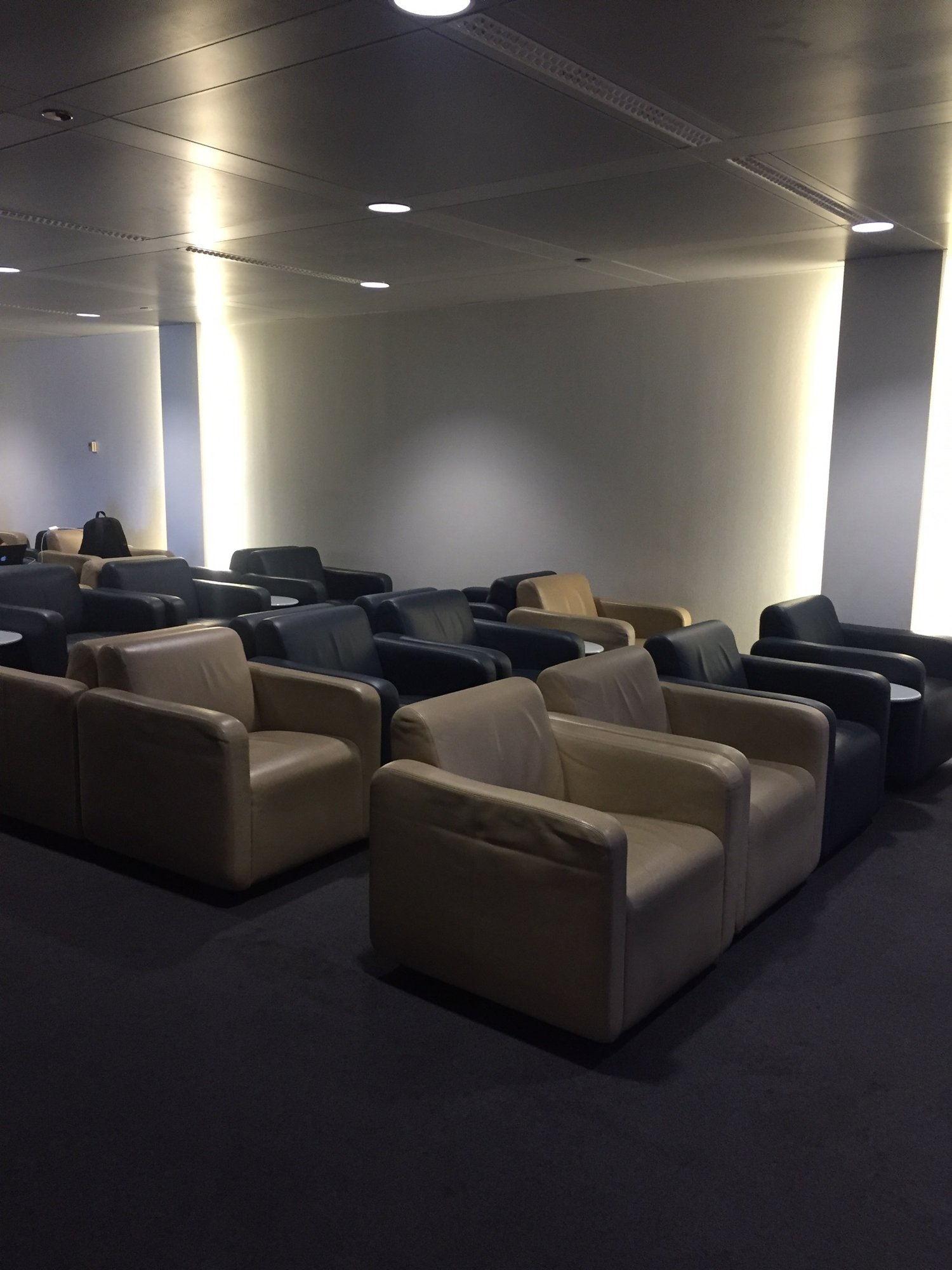 #4 of 5 images of Lufthansa Business Lounge (Temporarily Closed)