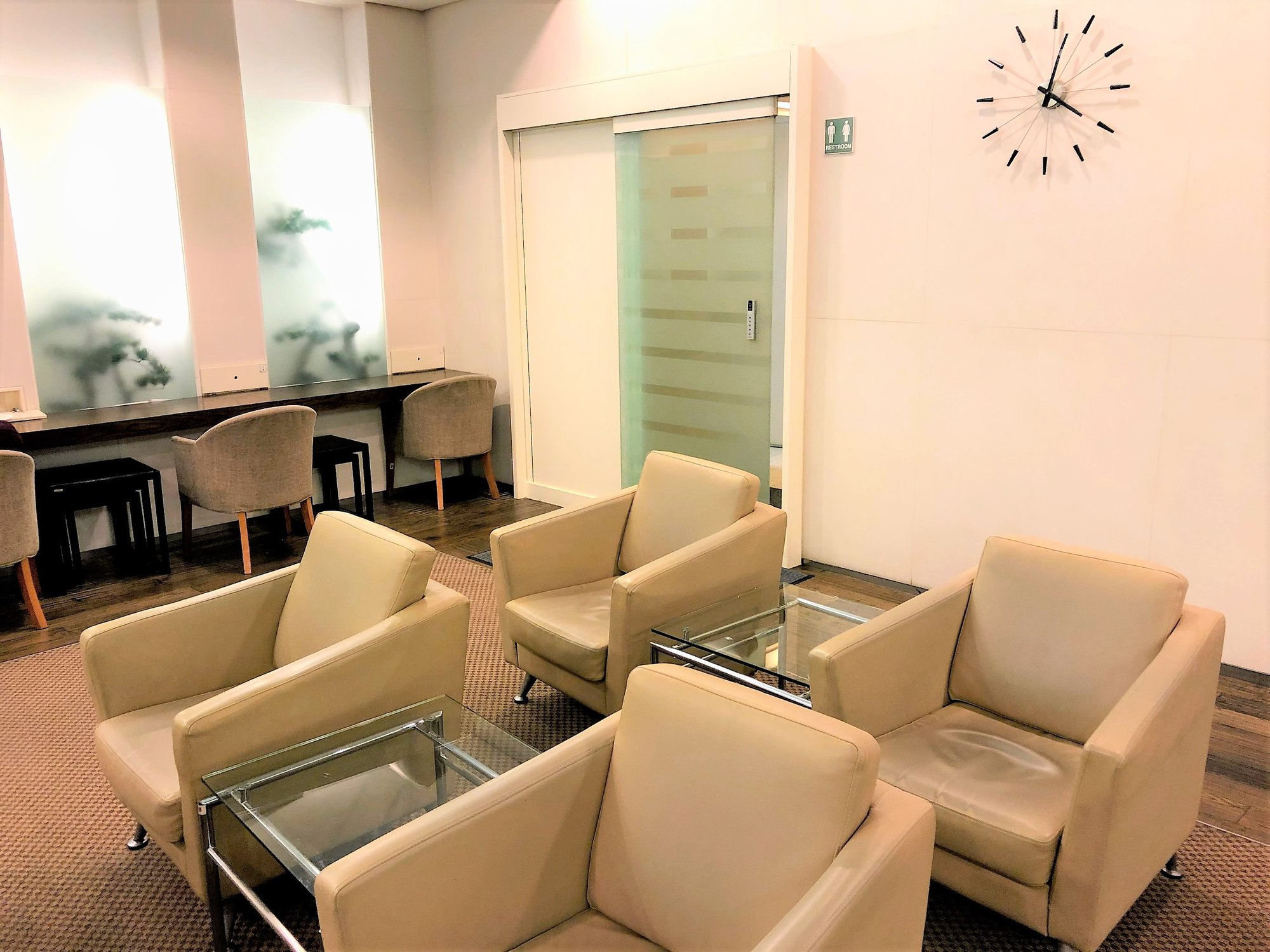 #1 of 5 images of Korean Air Lounge (International)