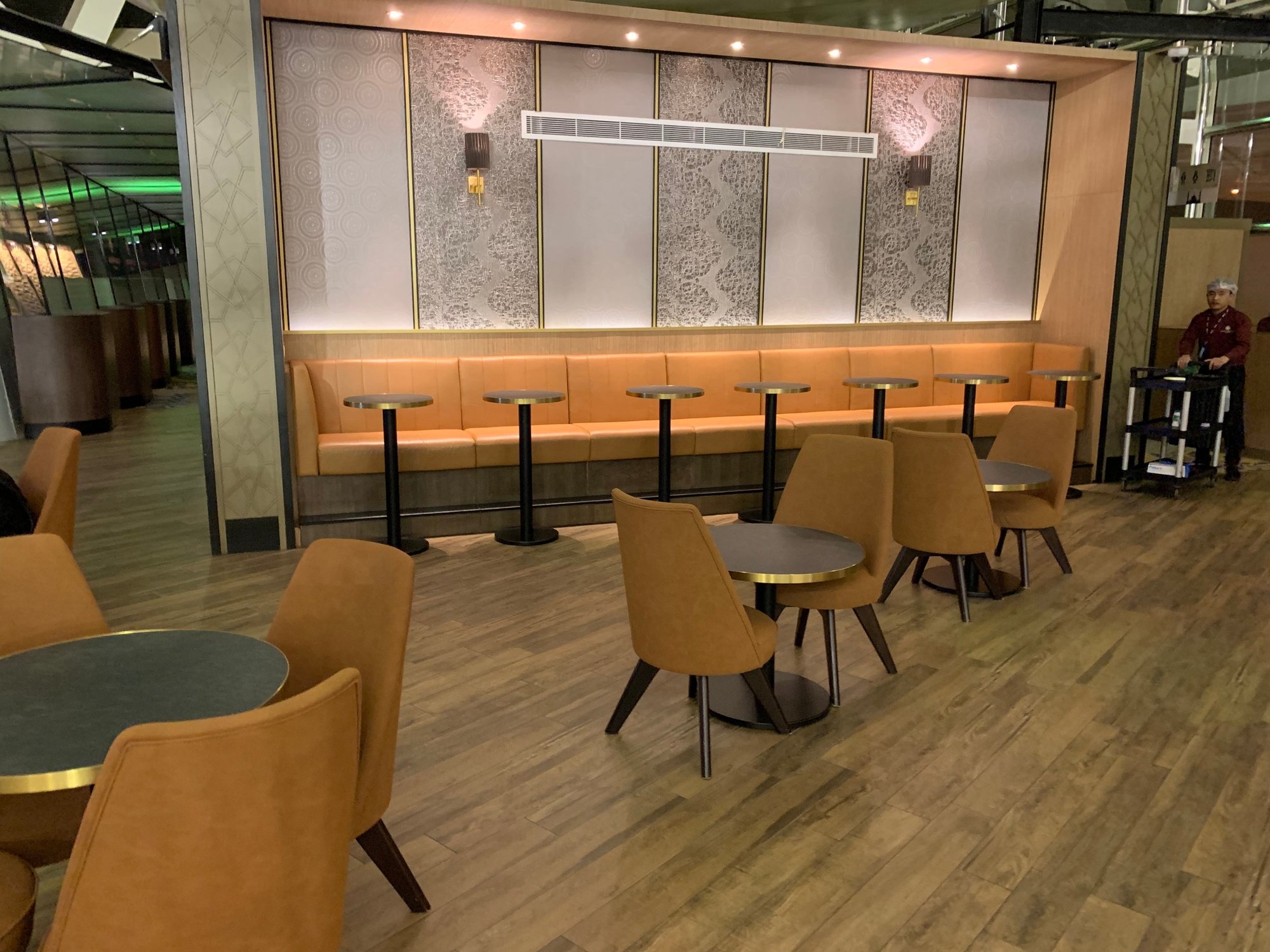 #4 of 5 images of Plaza Premium Lounge (Temporarily Closed)