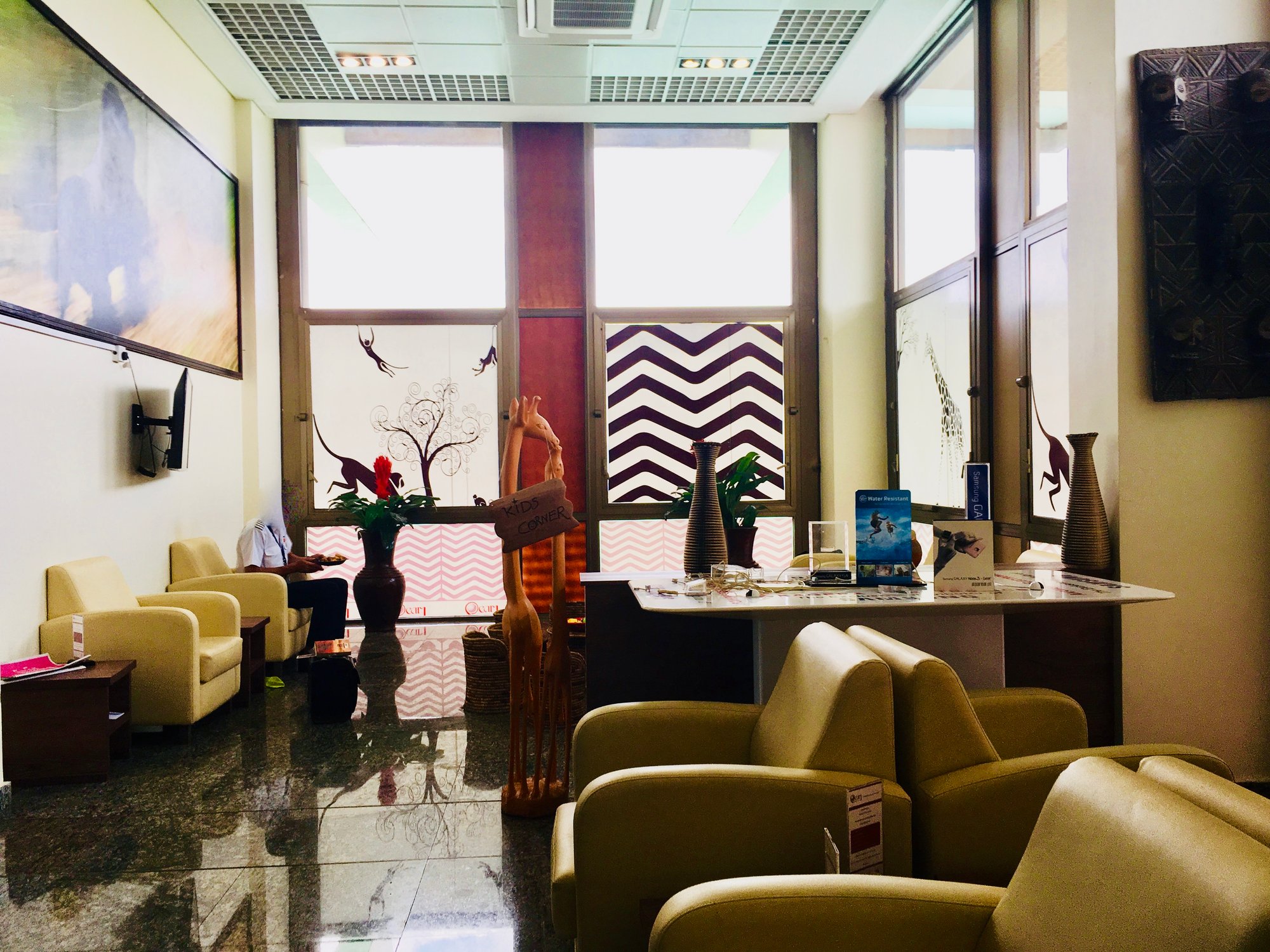 #1 of 5 images of Pearl Lounge (Temporarily Closed)