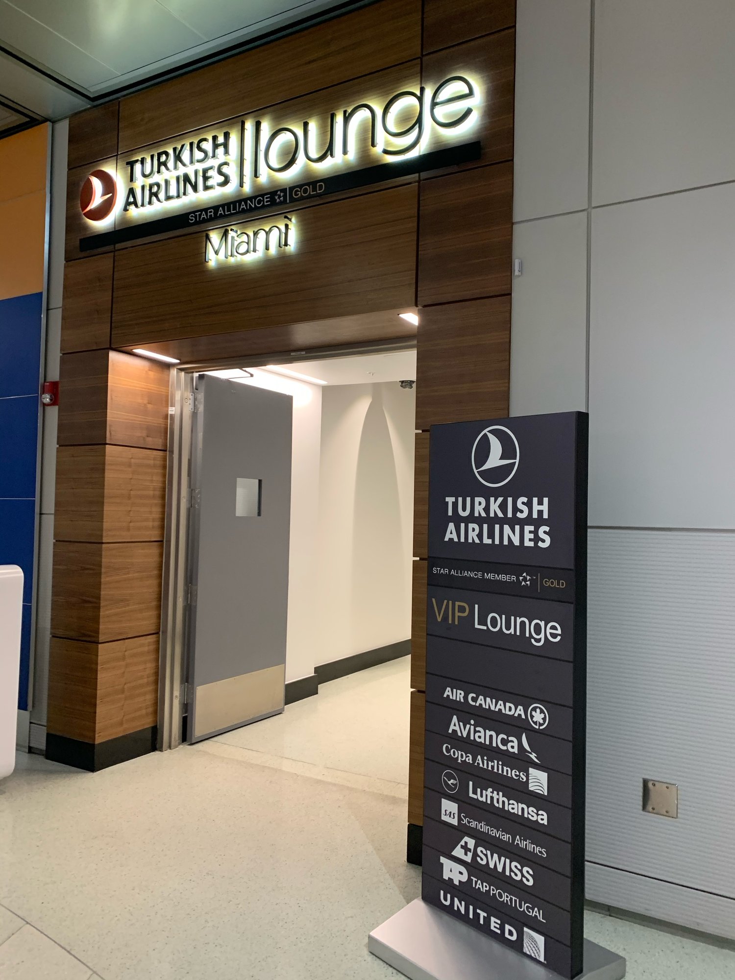 #4 of 5 images of Turkish Airlines Lounge