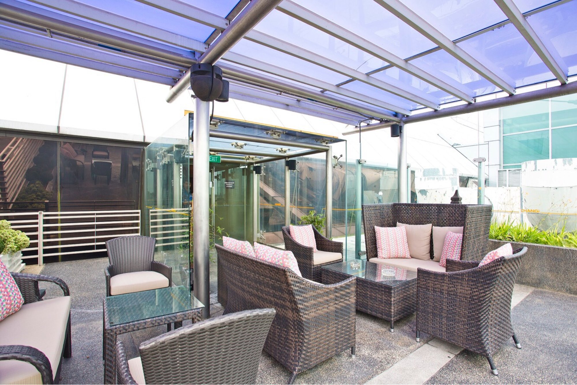 #5 of 5 images of Ambassador Transit Lounge