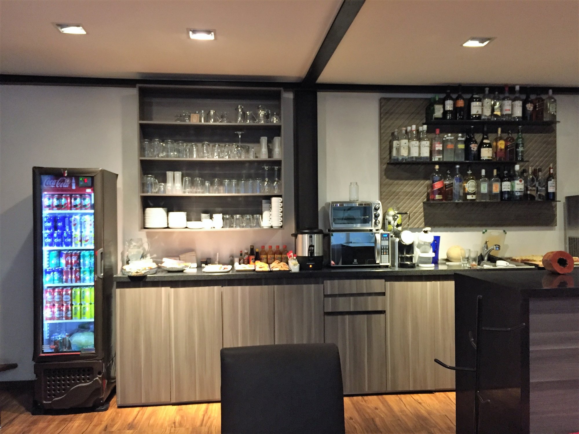 #4 of 5 images of The Lounge