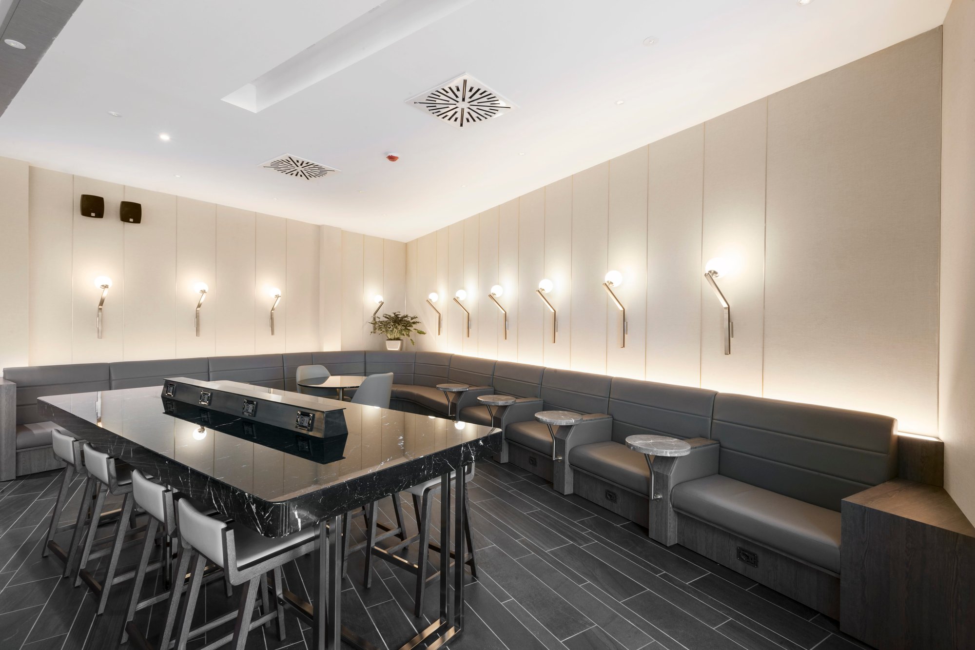 #3 of 5 images of Plaza Premium Lounge