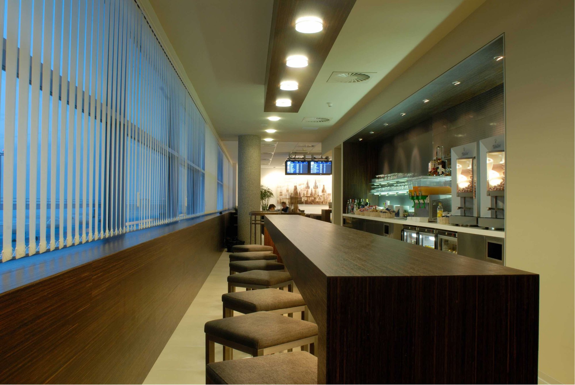 #2 of 5 images of Menzies Aviation Lounge (Temporarily Closed)