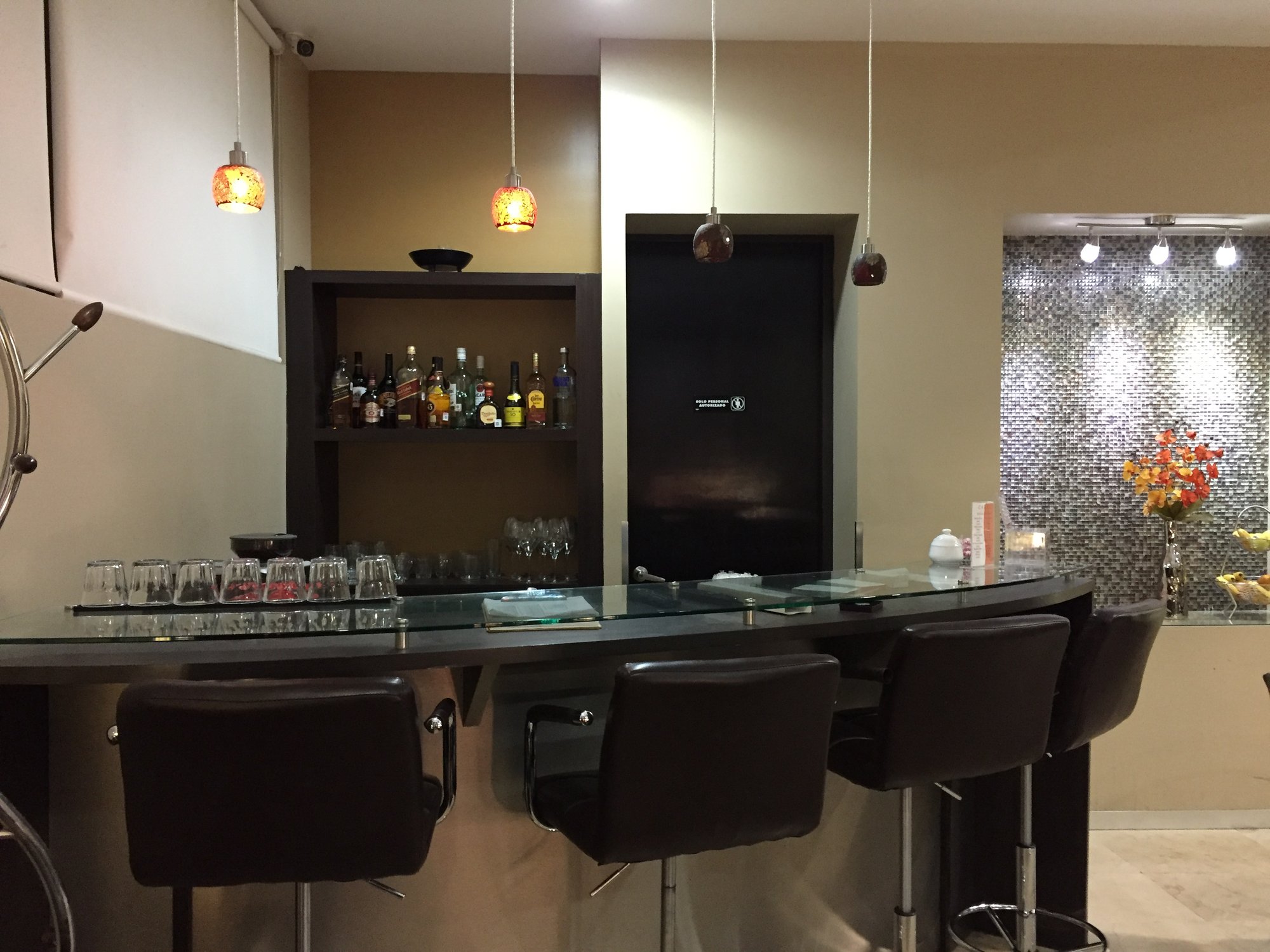 #5 of 5 images of Caral VIP Lounge