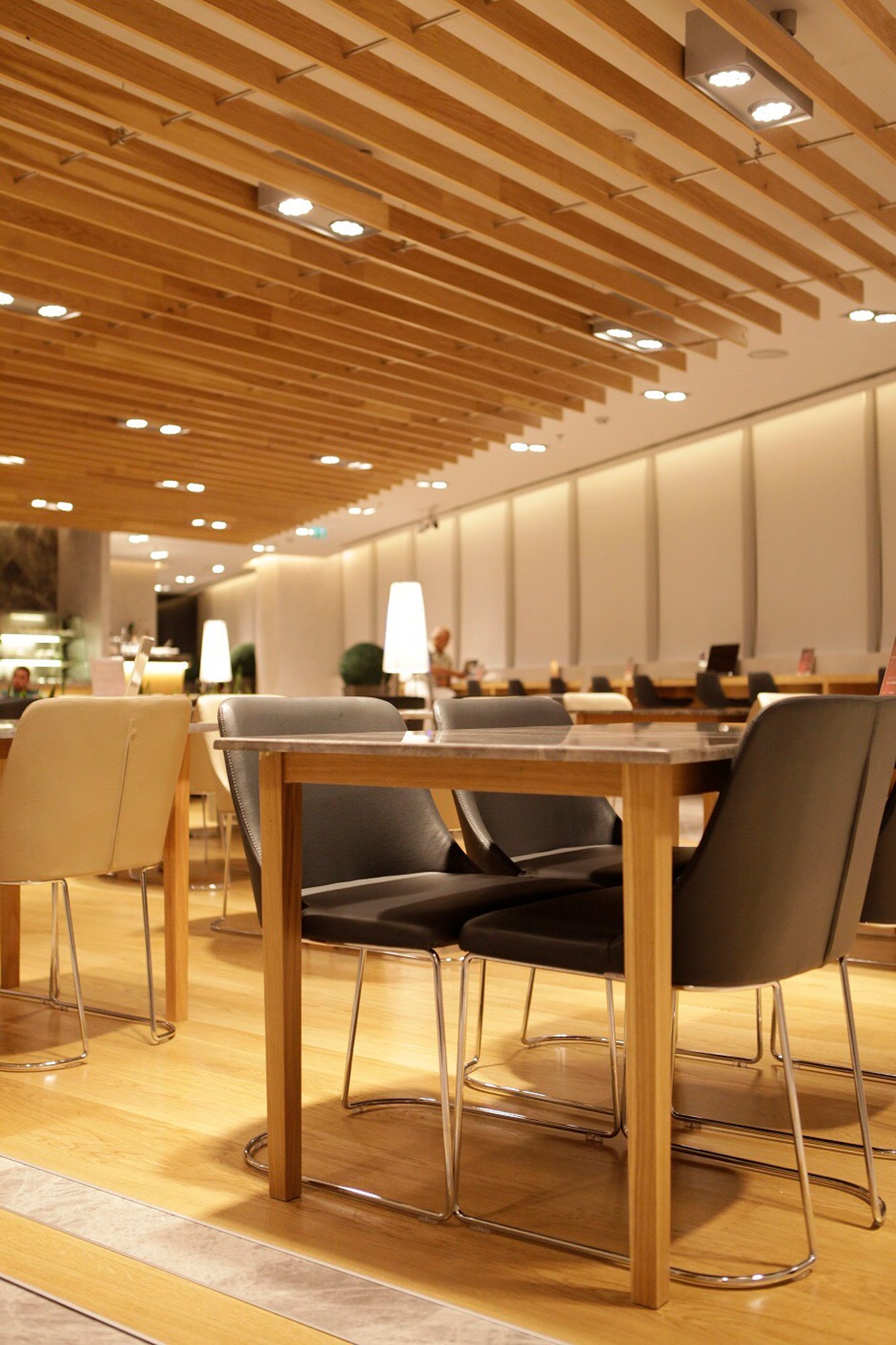 #2 of 2 images of Primeclass Lounge (Temporarily Closed)