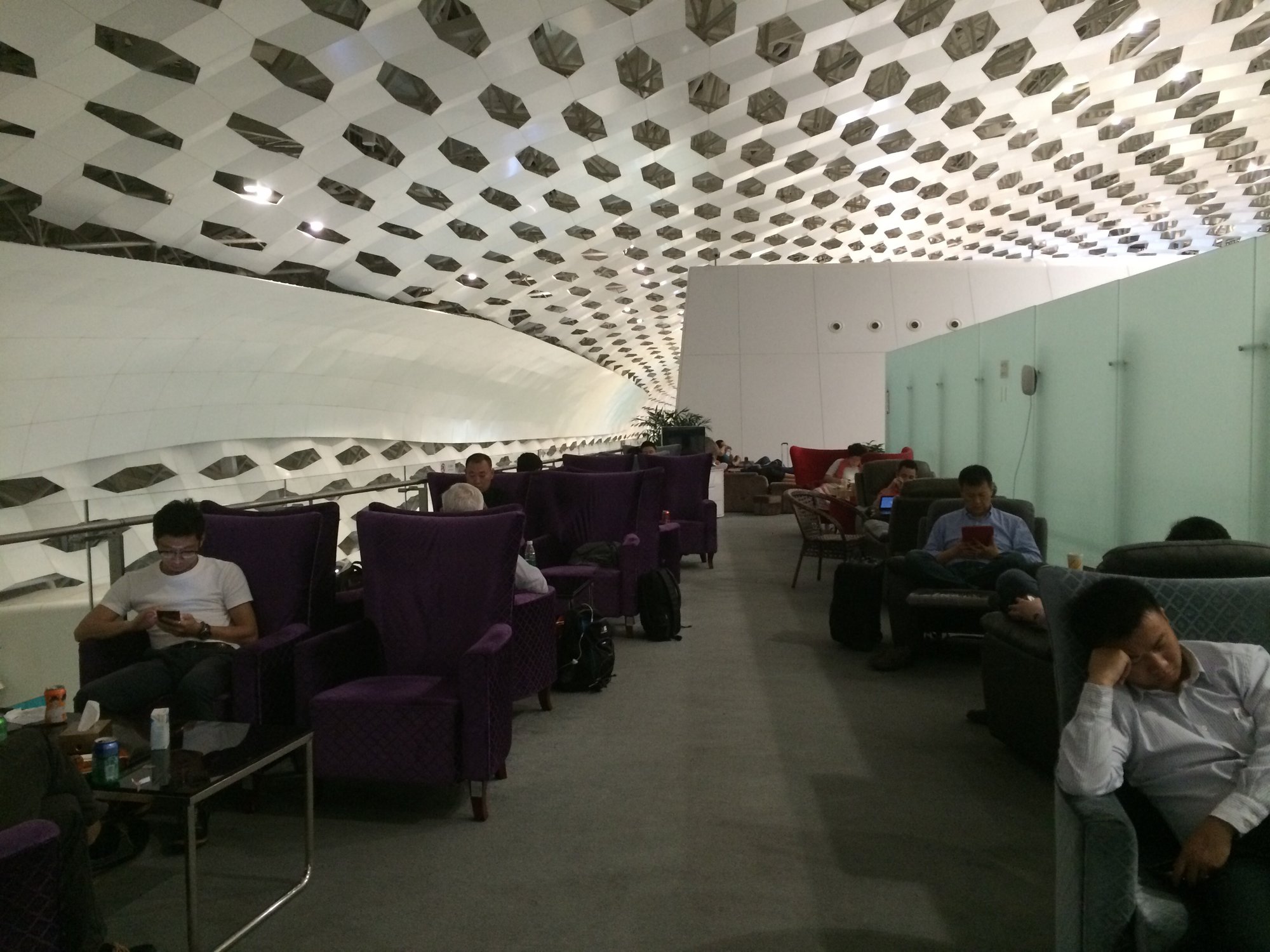 #1 of 5 images of Joyee Guest Lounge (Domestic)