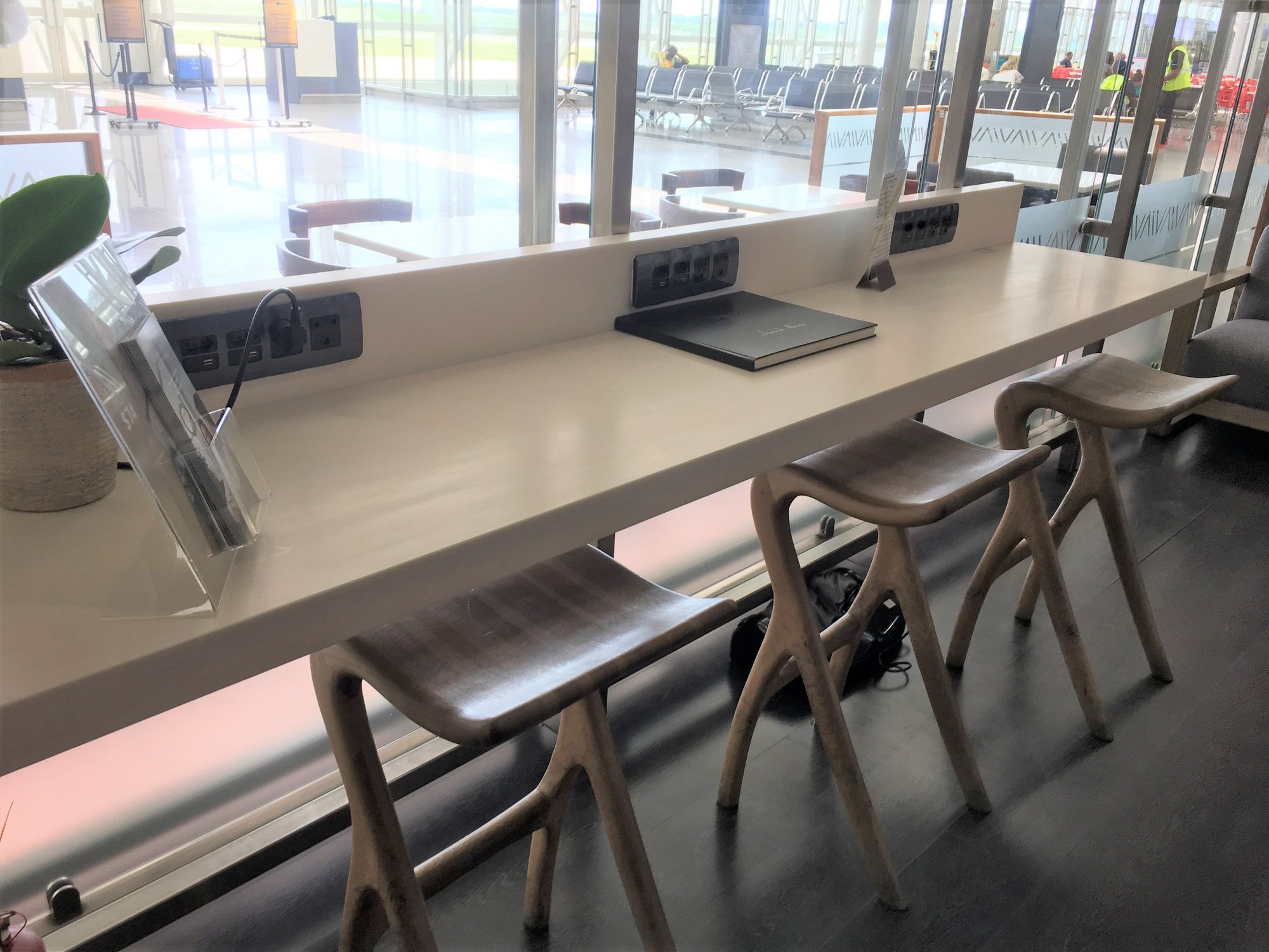 #1 of 5 images of Executivo 2000 Lounge