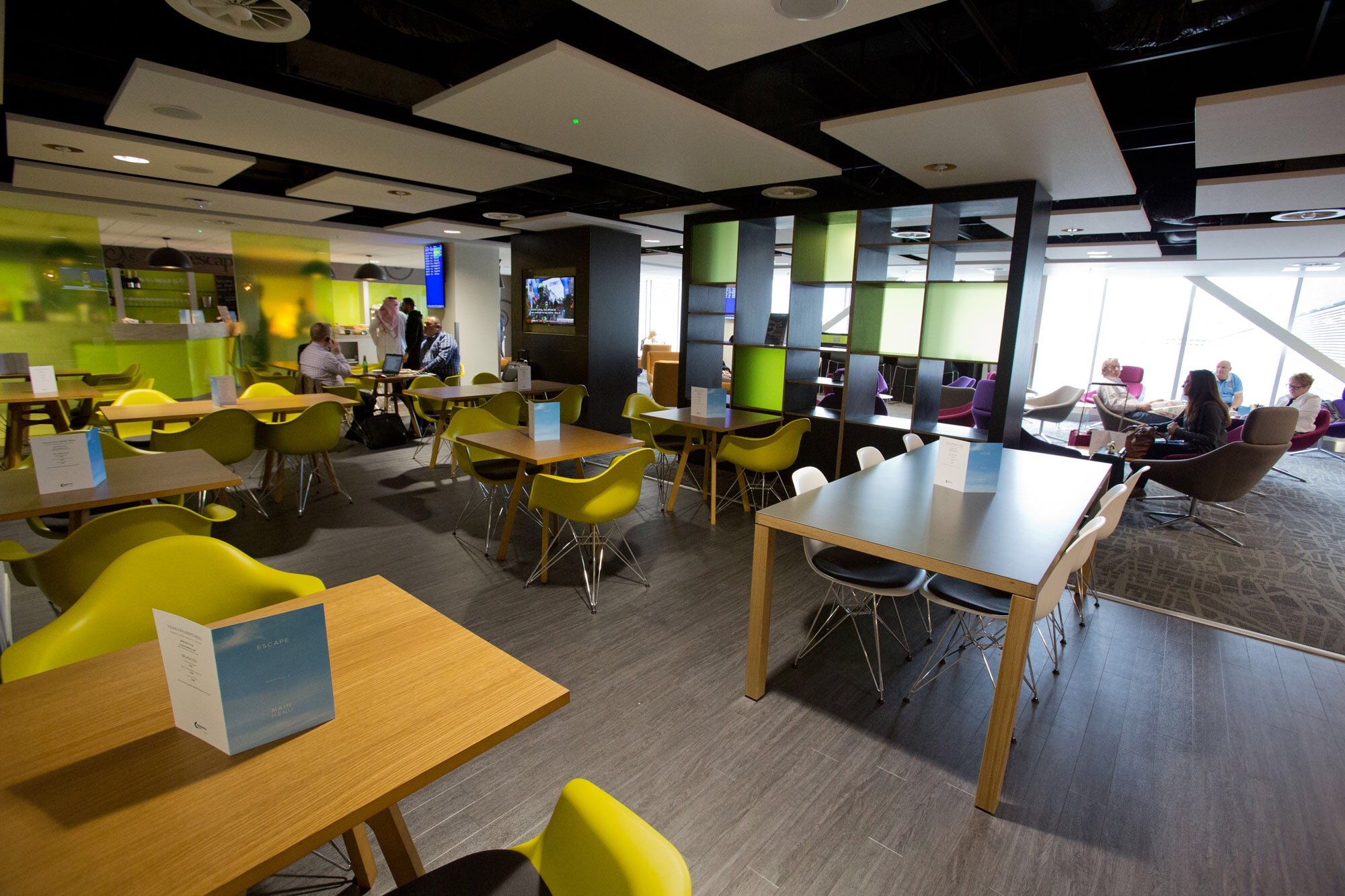 #2 of 5 images of Escape Lounge (Temporarily Closed)