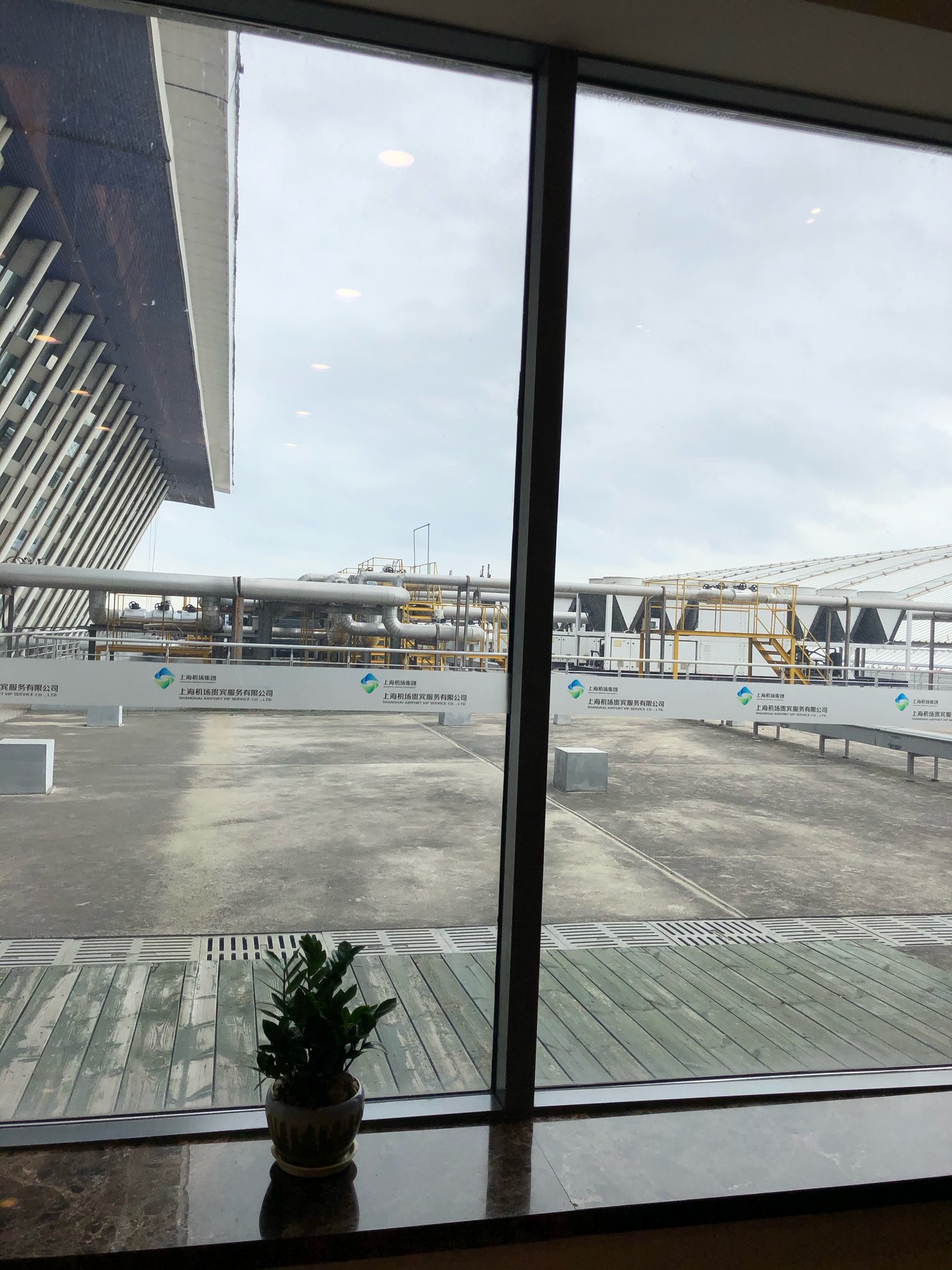 #4 of 5 images of No. 39 VIP Lounge