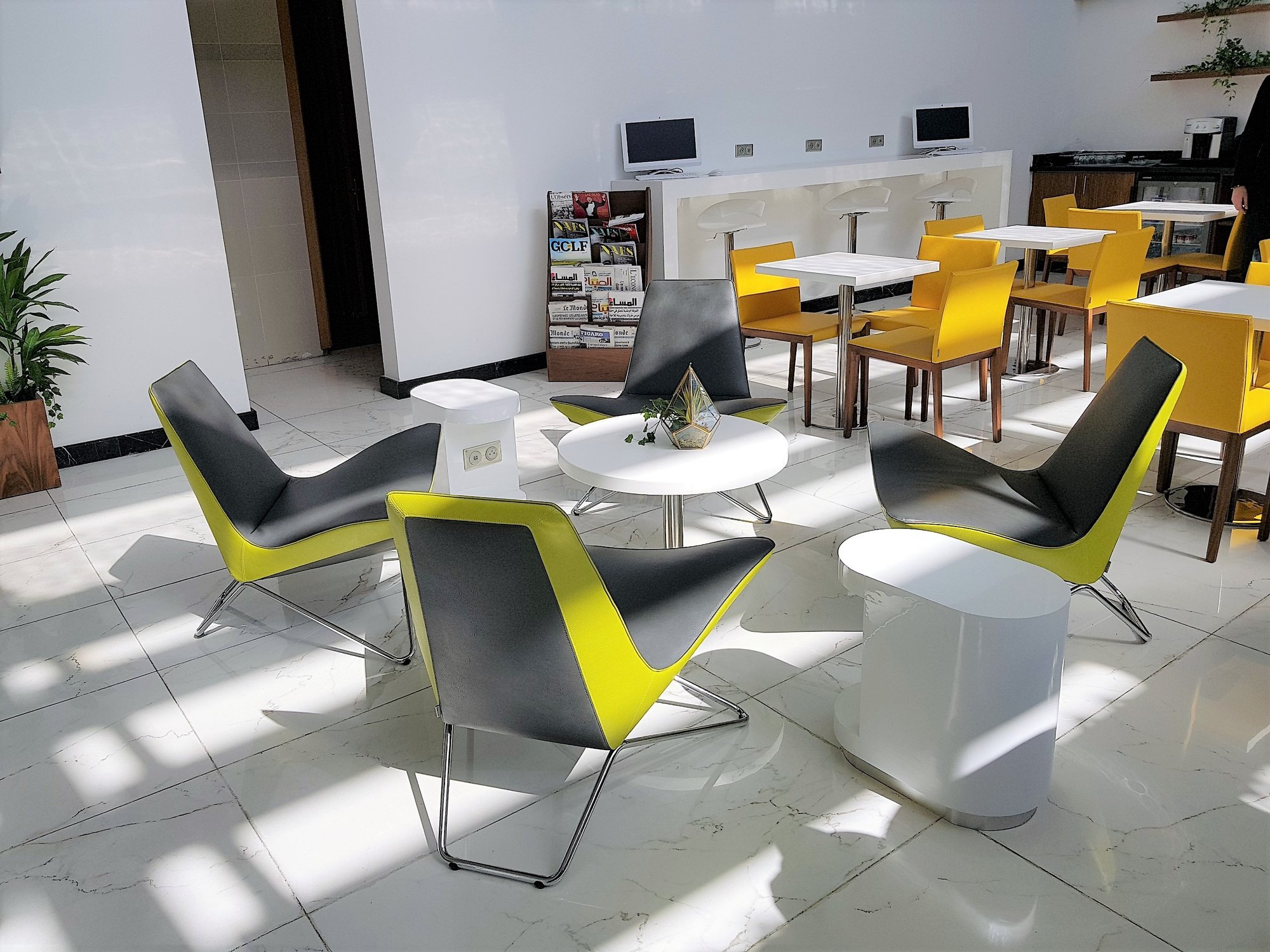 #2 of 5 images of Platinum Lounge