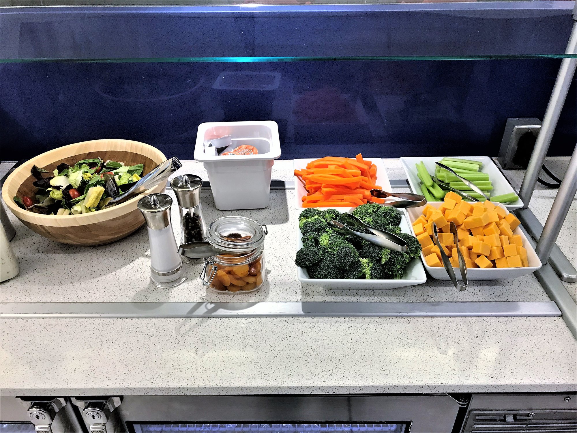 #4 of 5 images of Delta Sky Club