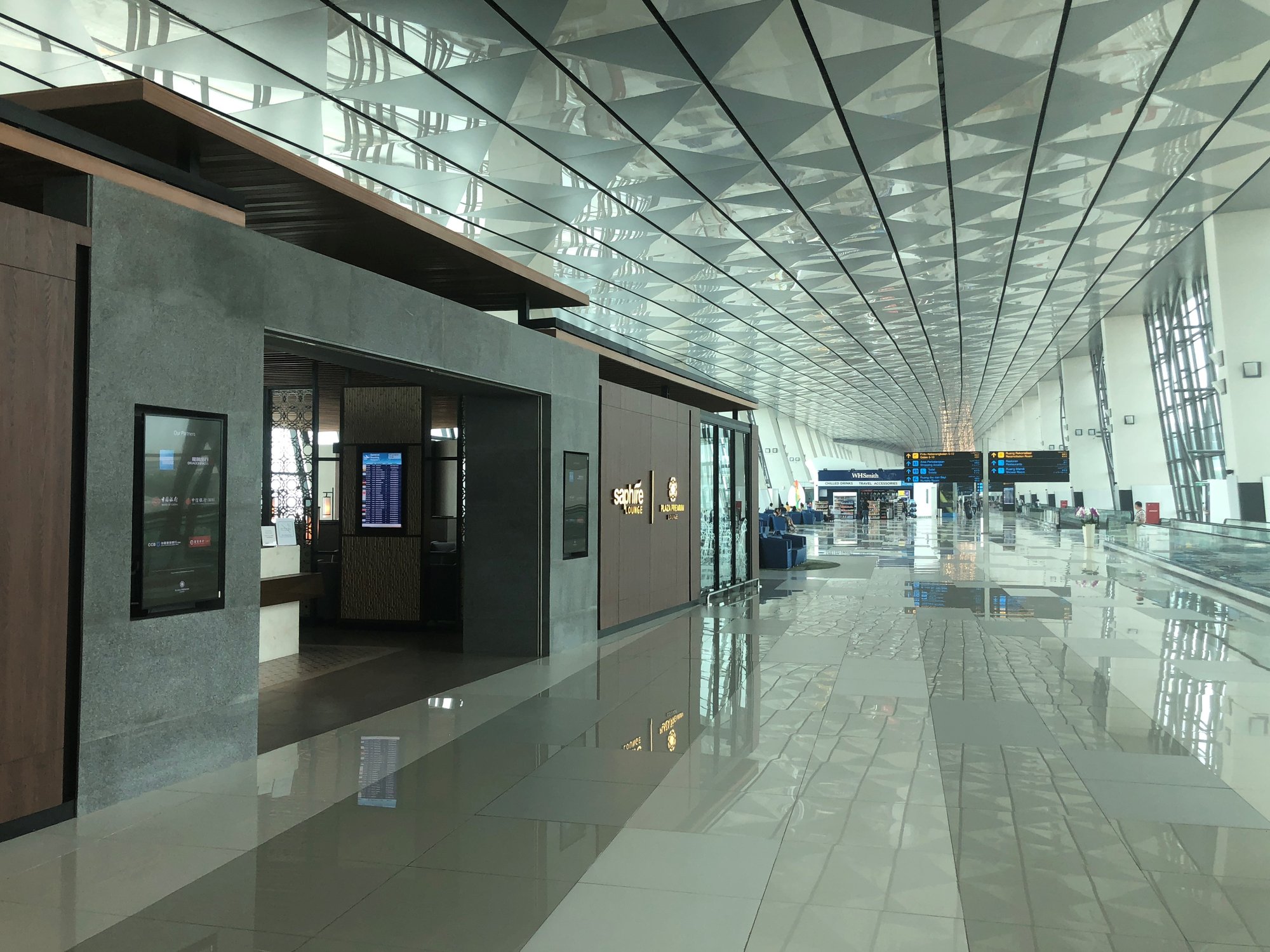 #4 of 5 images of Saphire Lounge / Plaza Premium Lounge