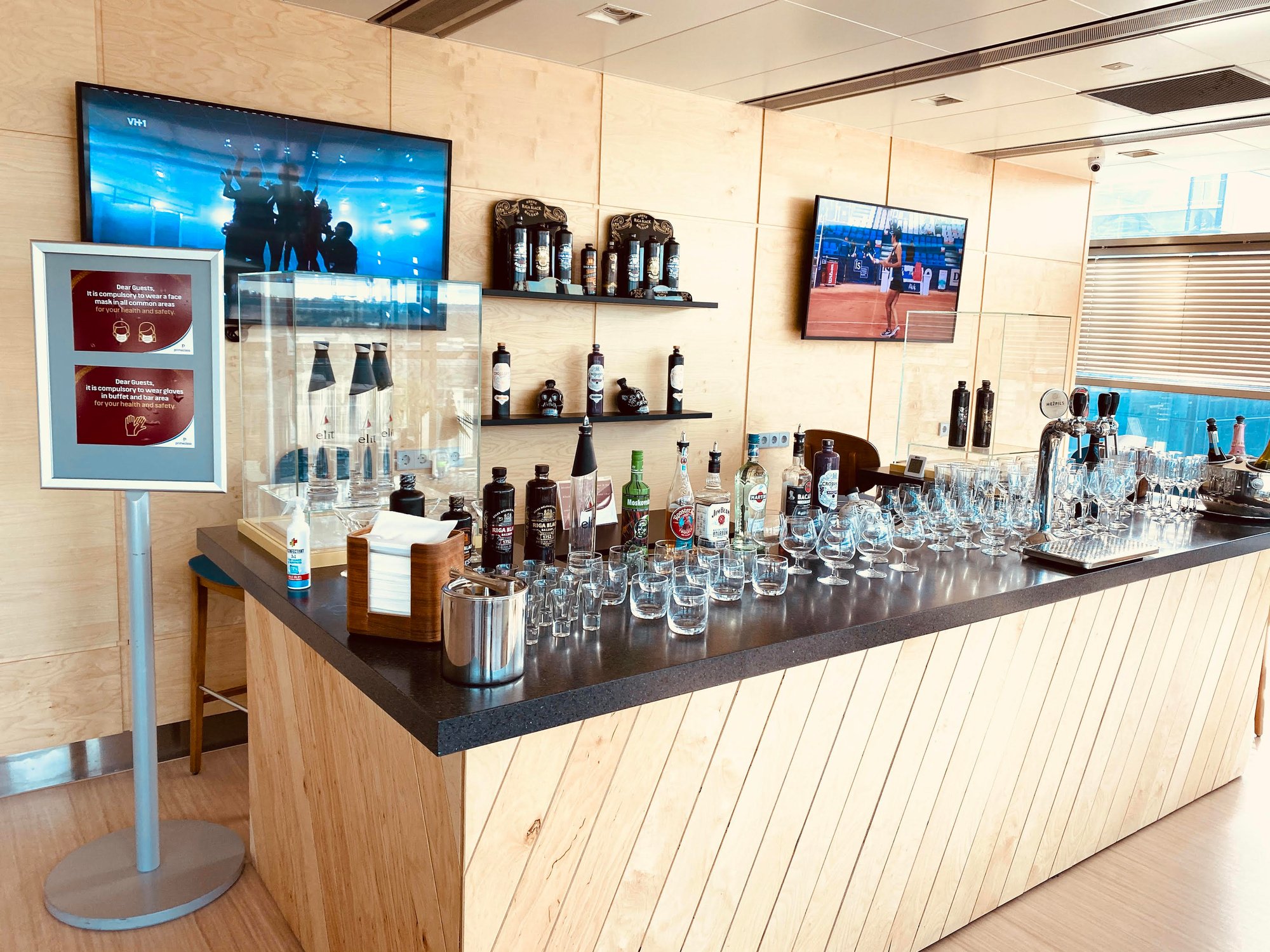 #4 of 5 images of Primeclass Business Lounge