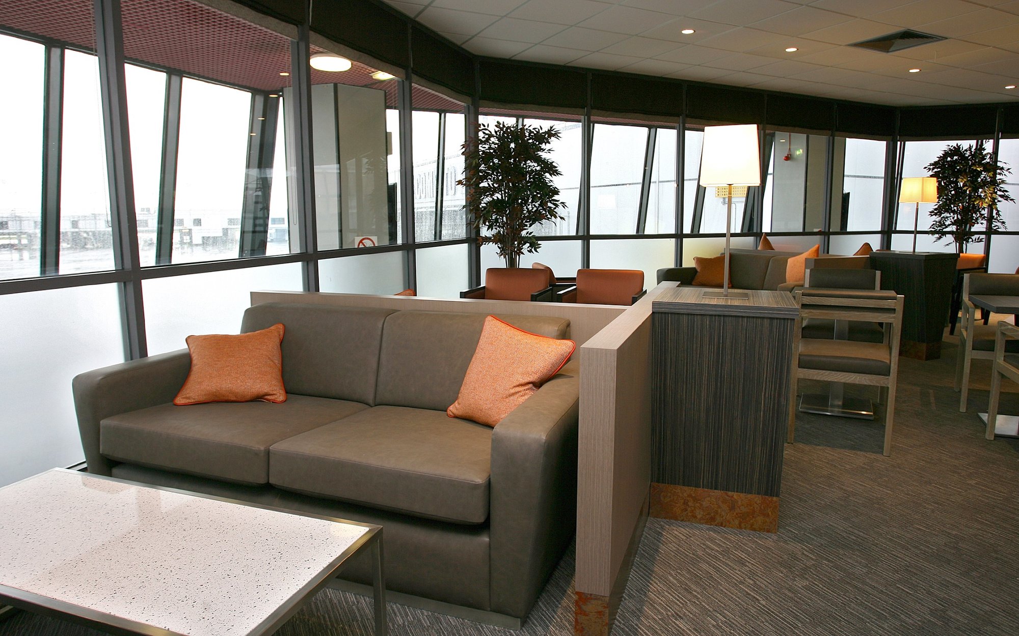 #2 of 5 images of Causeway Lounge