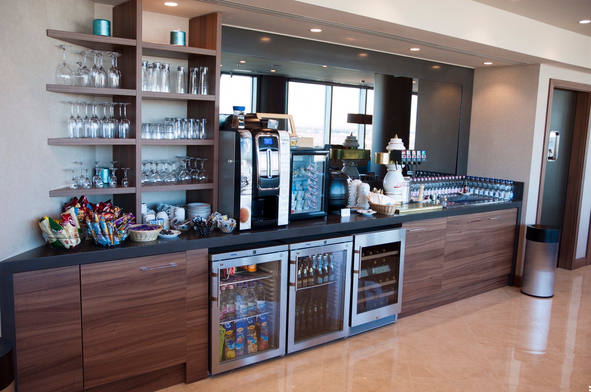 #2 of 5 images of Platinum Lounge