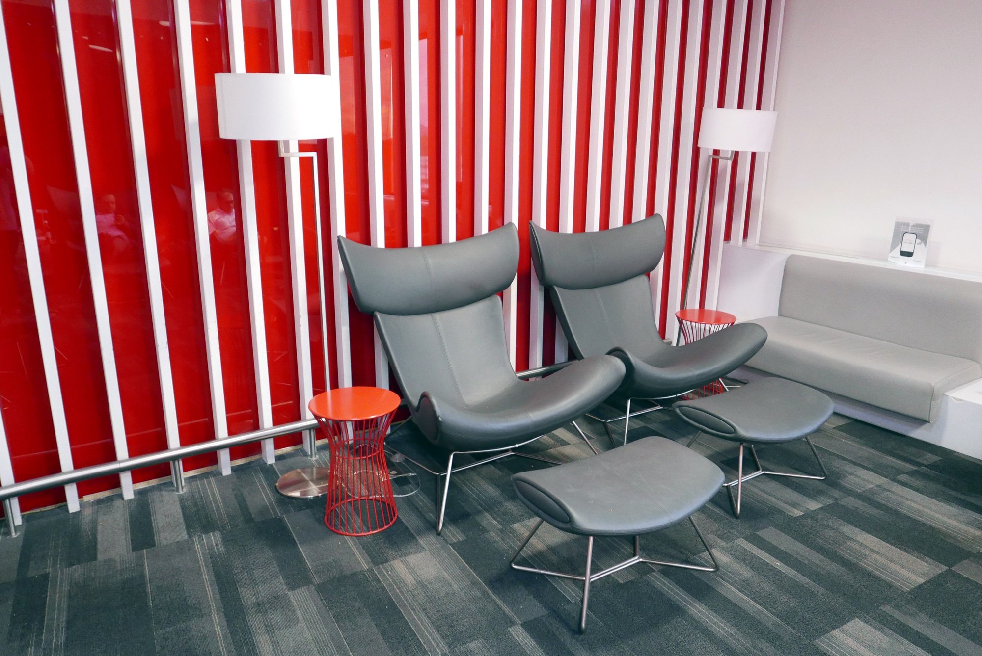 #1 of 5 images of Avianca Lounge Medellín