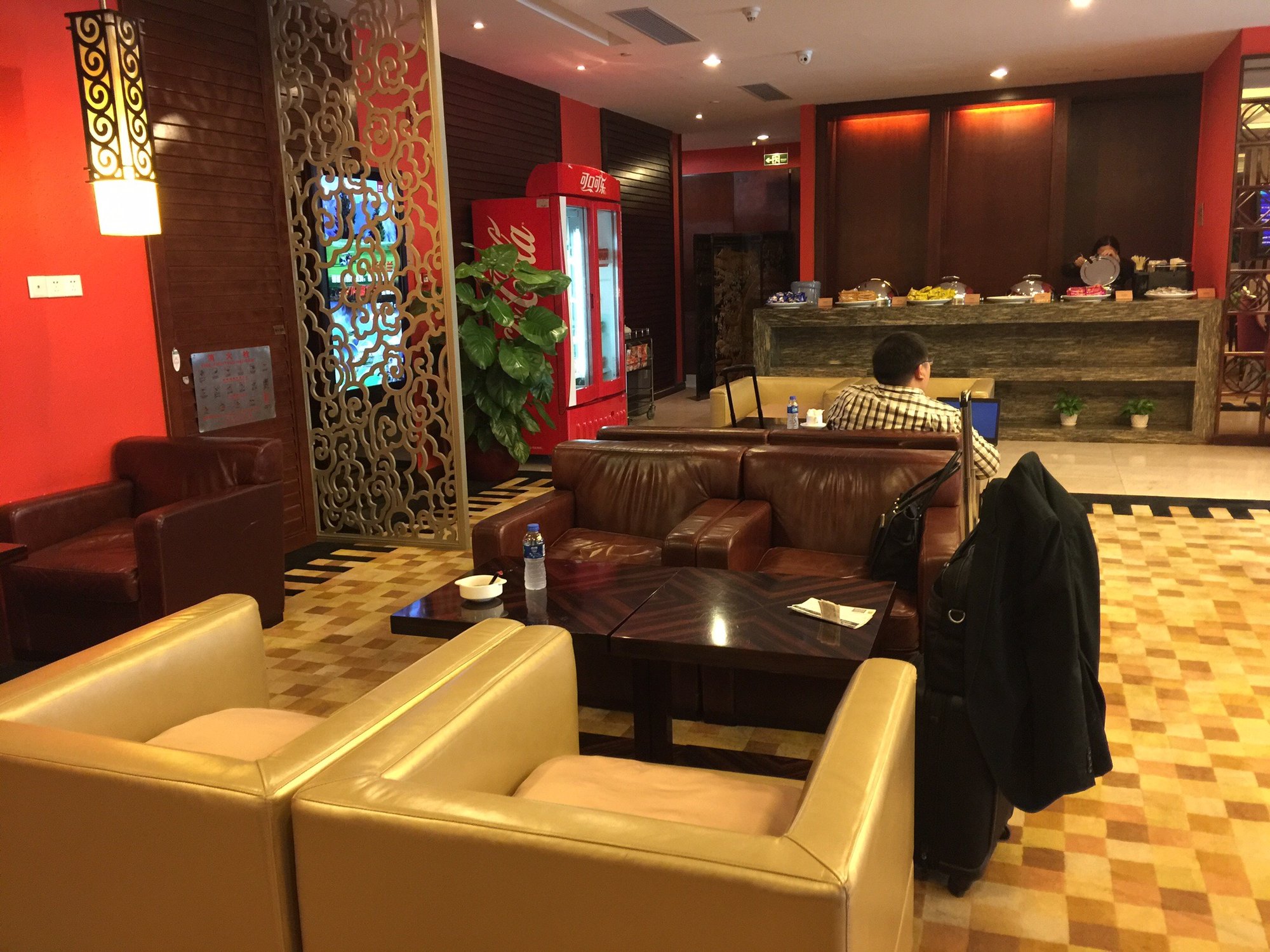 #5 of 5 images of China Eastern V2 First Class Lounge