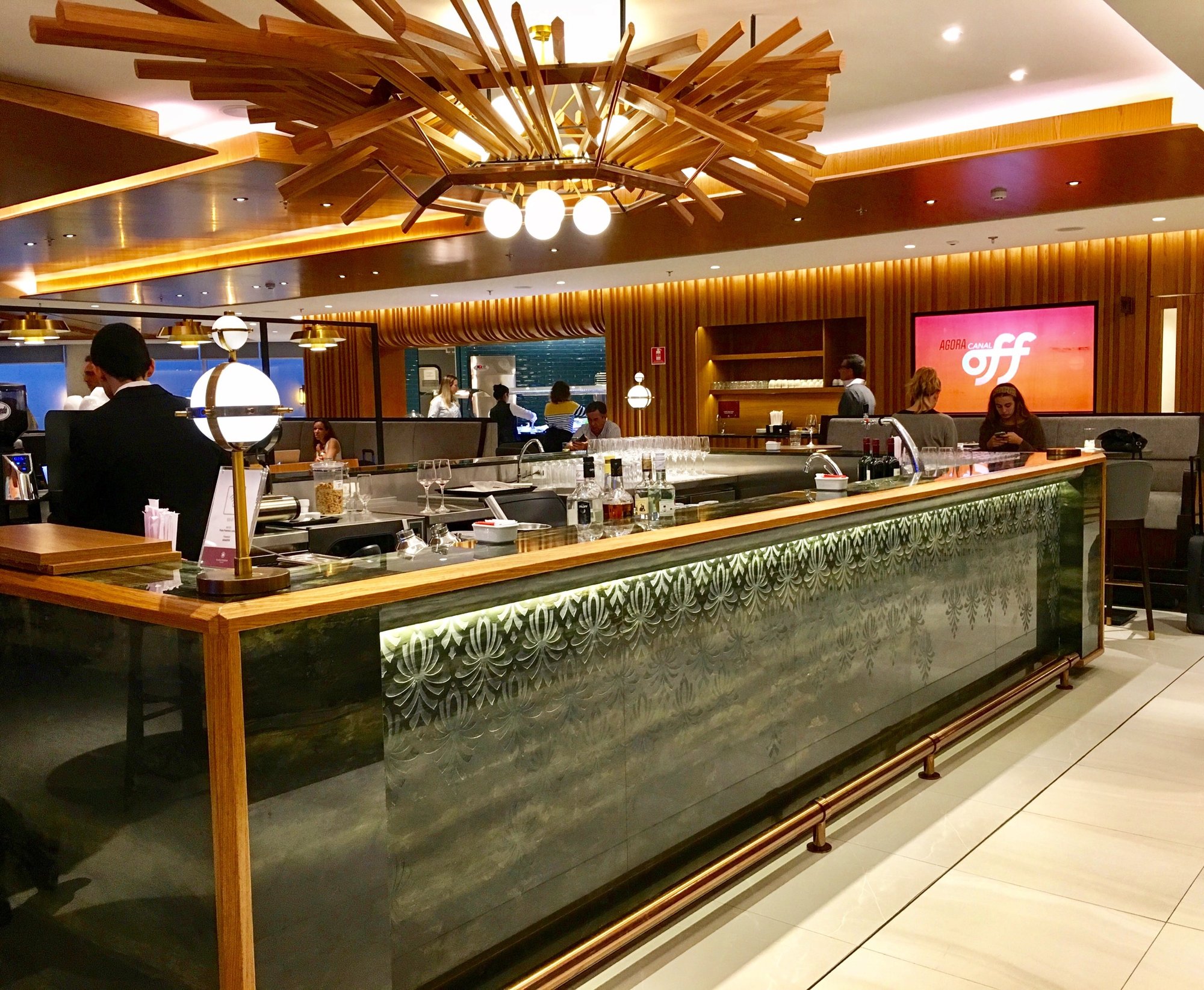 #4 of 5 images of Plaza Premium Lounge (Domestic) (Temporarily Closed)