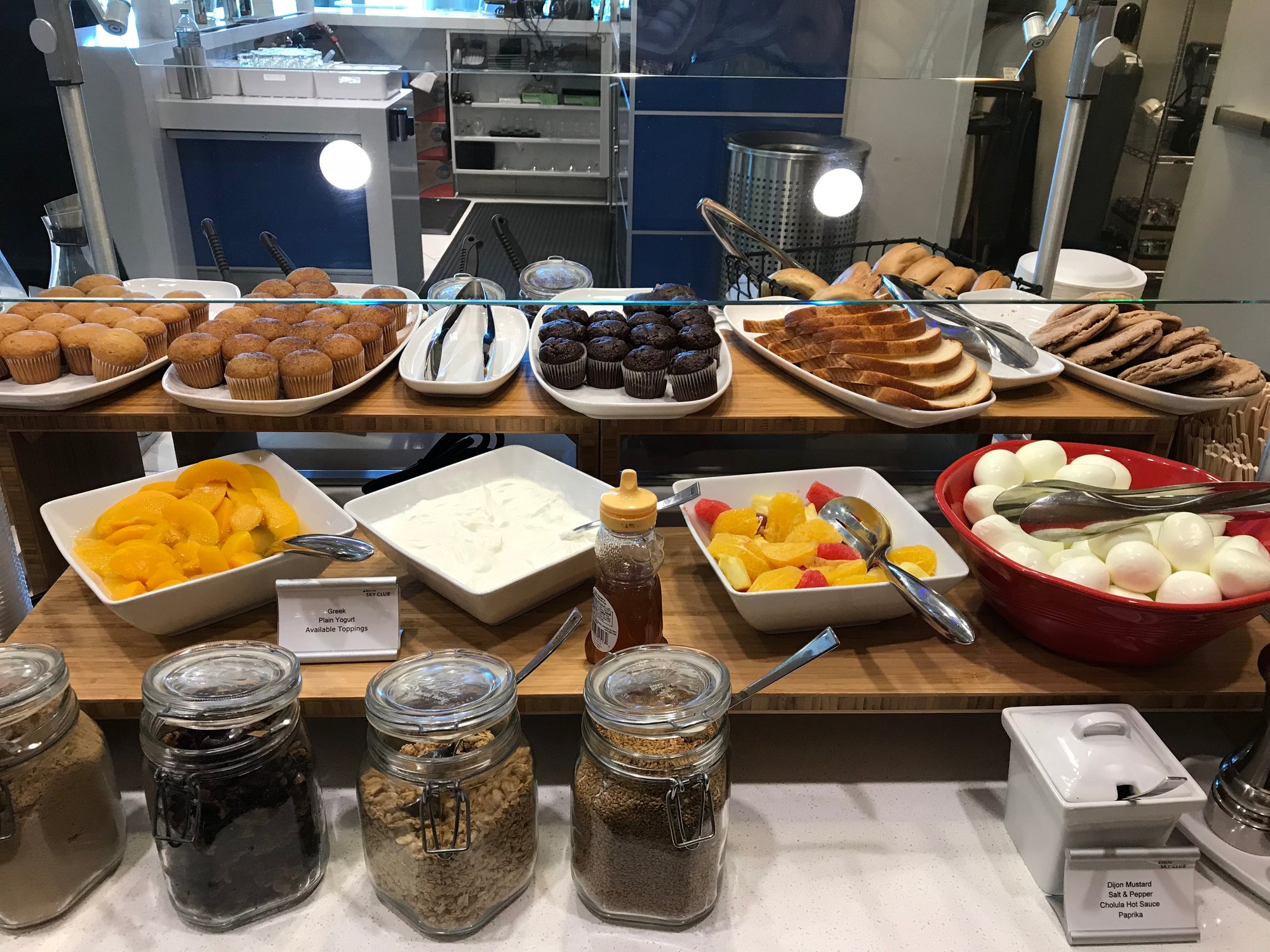 #4 of 5 images of Delta Sky Club