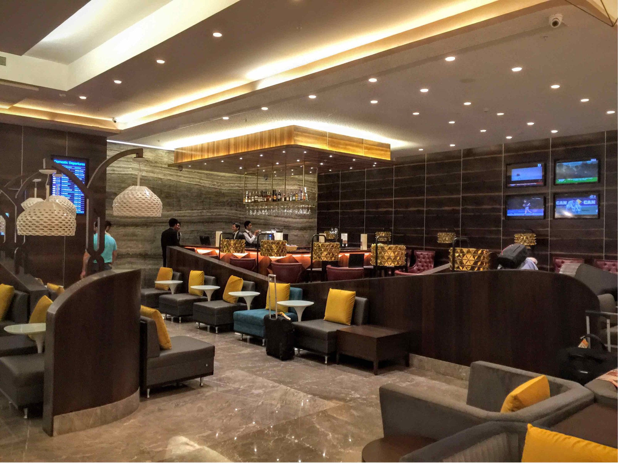 BOM: Travel Club Lounge (CSIA CIP Lounge) Reviews & Photos - Terminal 2,  Domestic, Chhatrapati Shivaji International Airport | LoungeBuddy