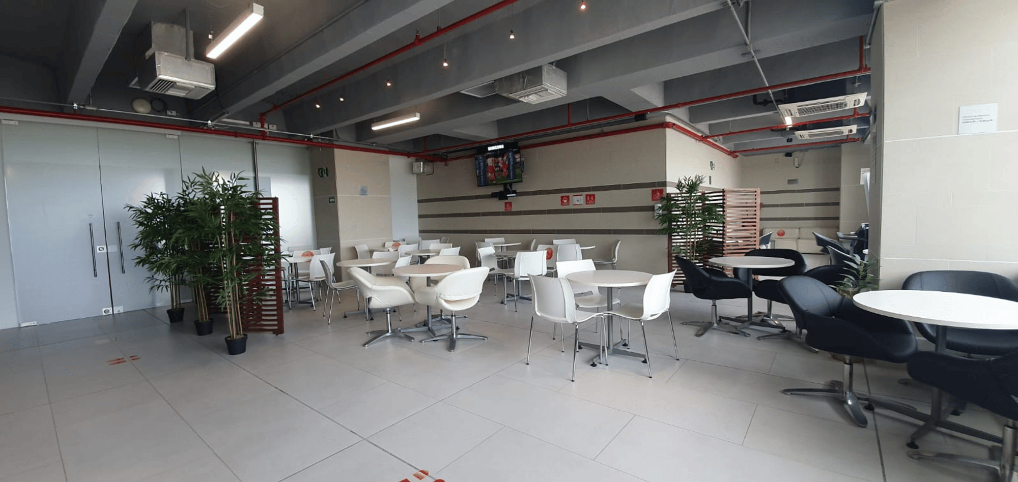 #1 of 2 images of アビアンカ・サラVIP