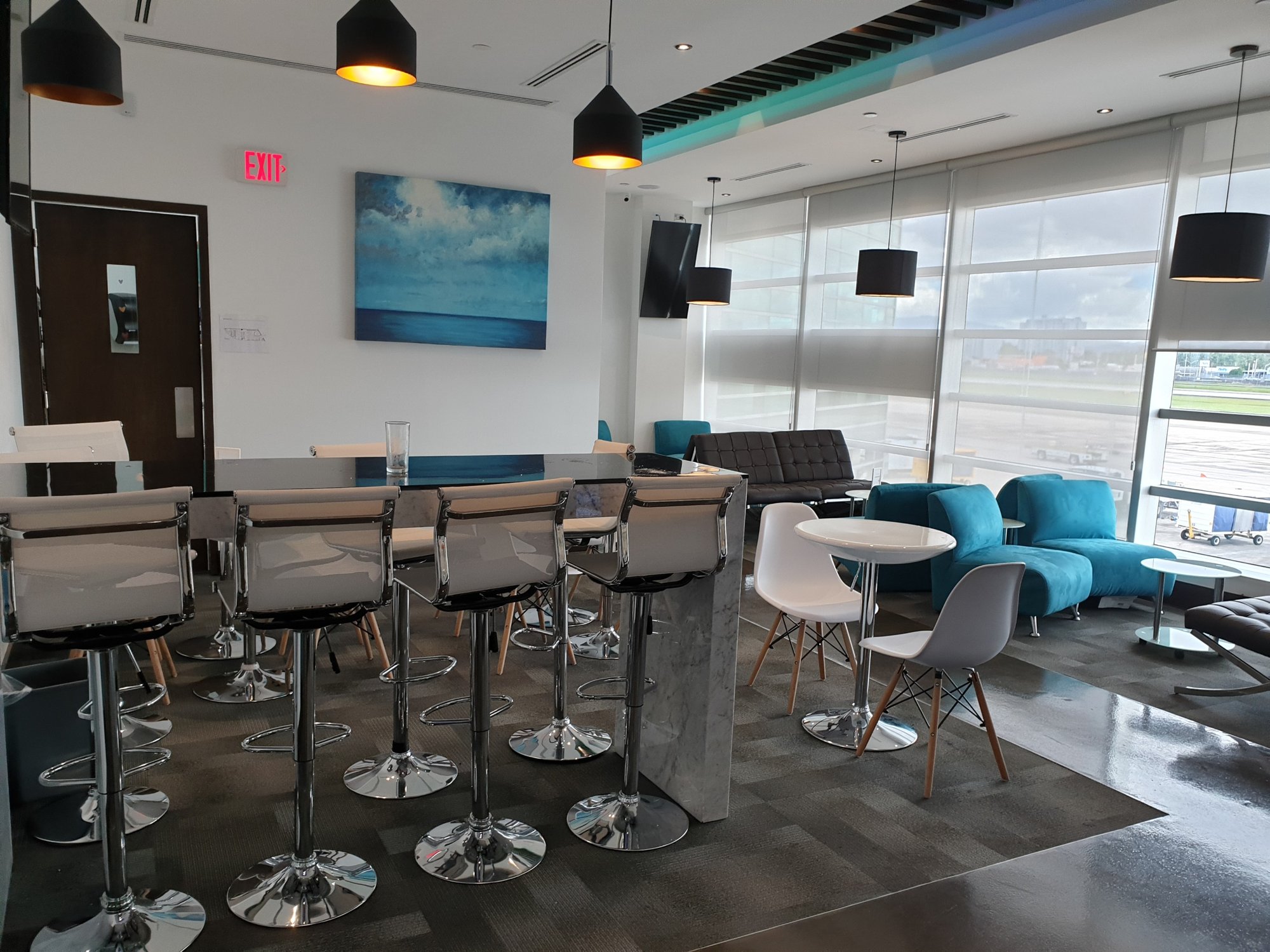 #3 of 5 images of The Lounge San Juan at Terminal A